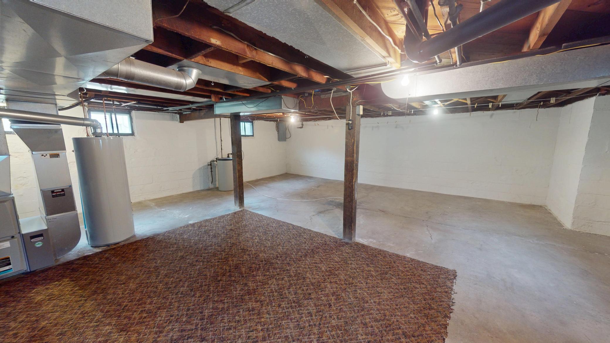 340 E 3rd Street Property Photo 38