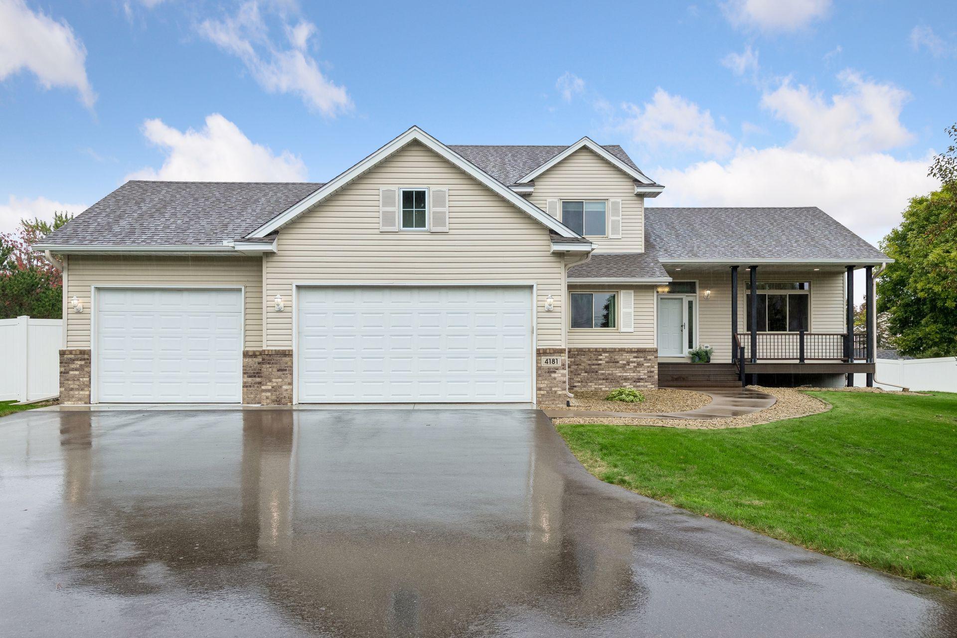 4181 Jason Court NE Property Photo 1