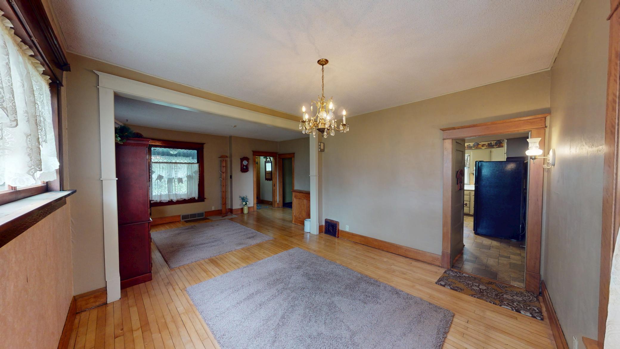 148 2nd Avenue Sw Property Photo 4