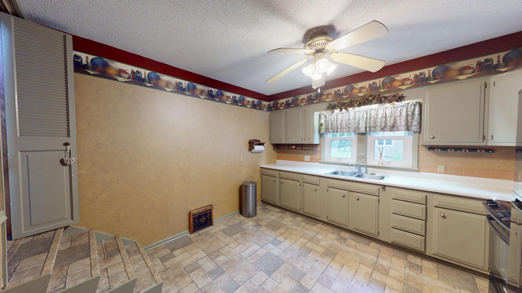 148 2nd Avenue Sw Property Photo 9