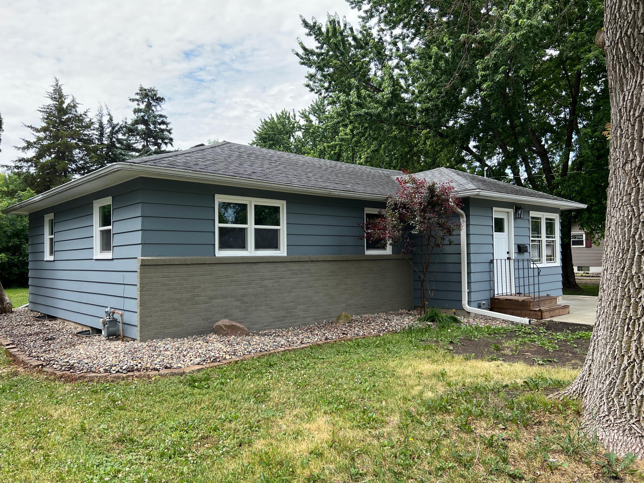 1405 W Clark Street Property Photo 1
