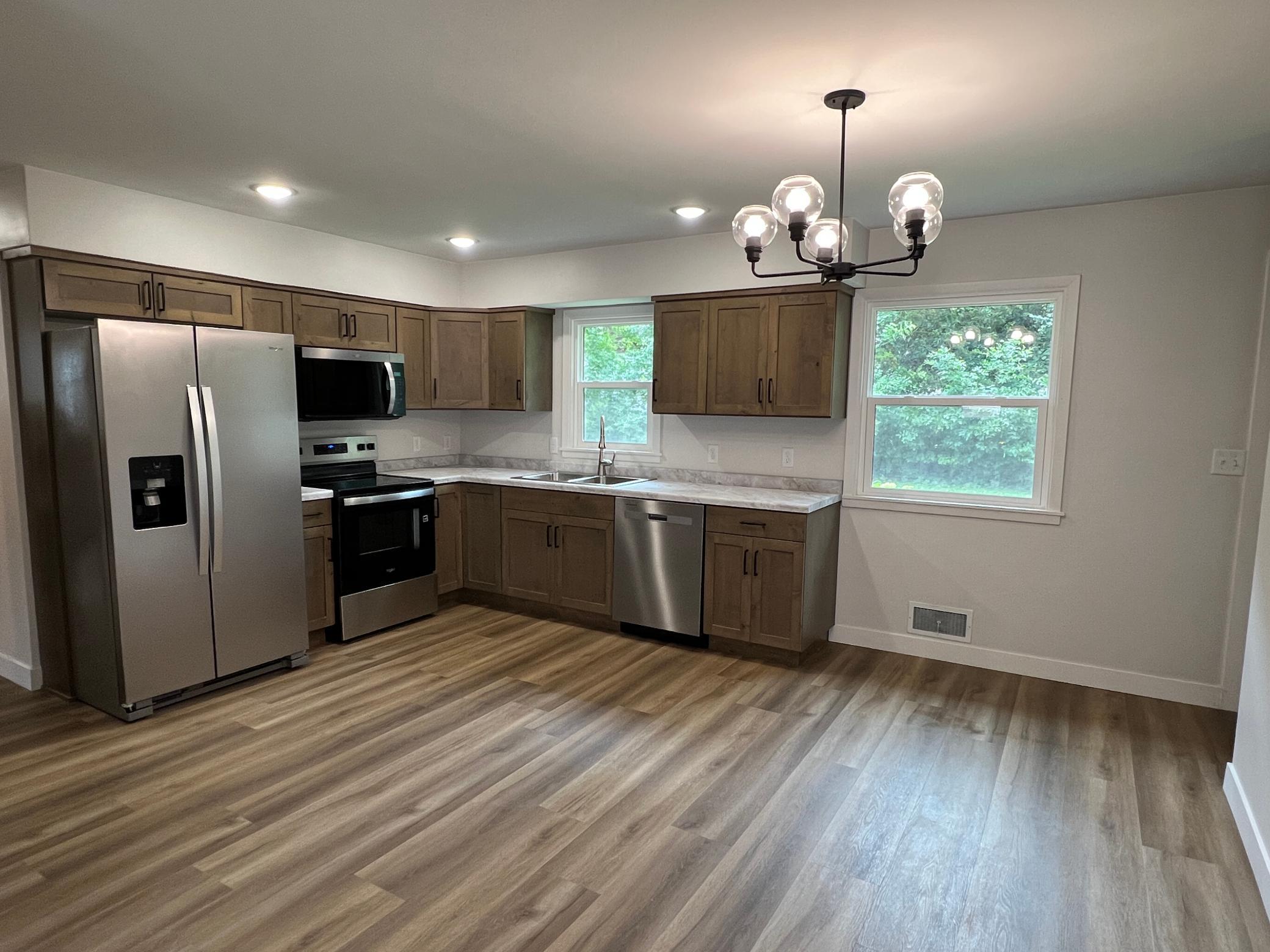 1405 W Clark Street Property Photo 12