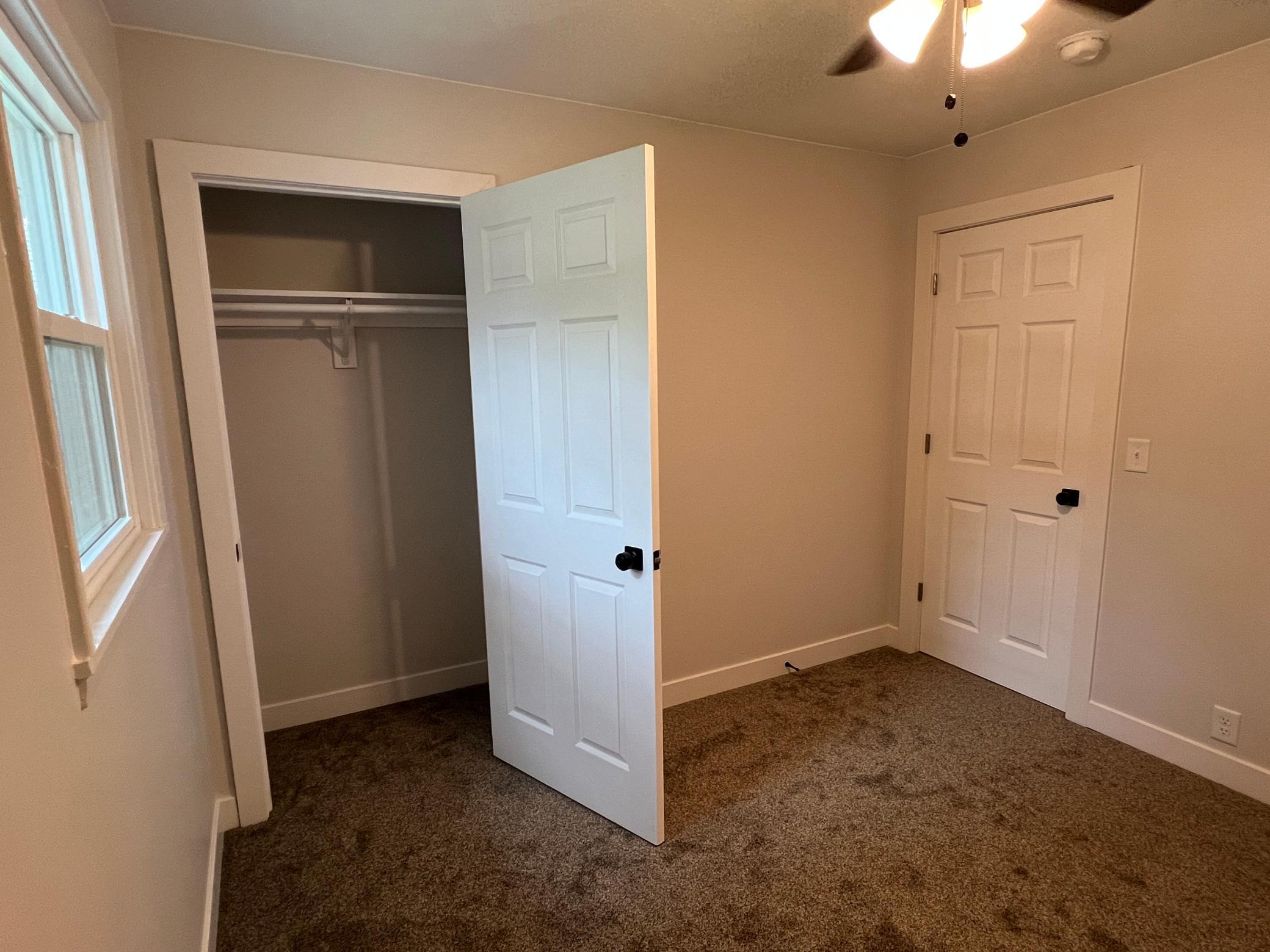 1405 W Clark Street Property Photo 19