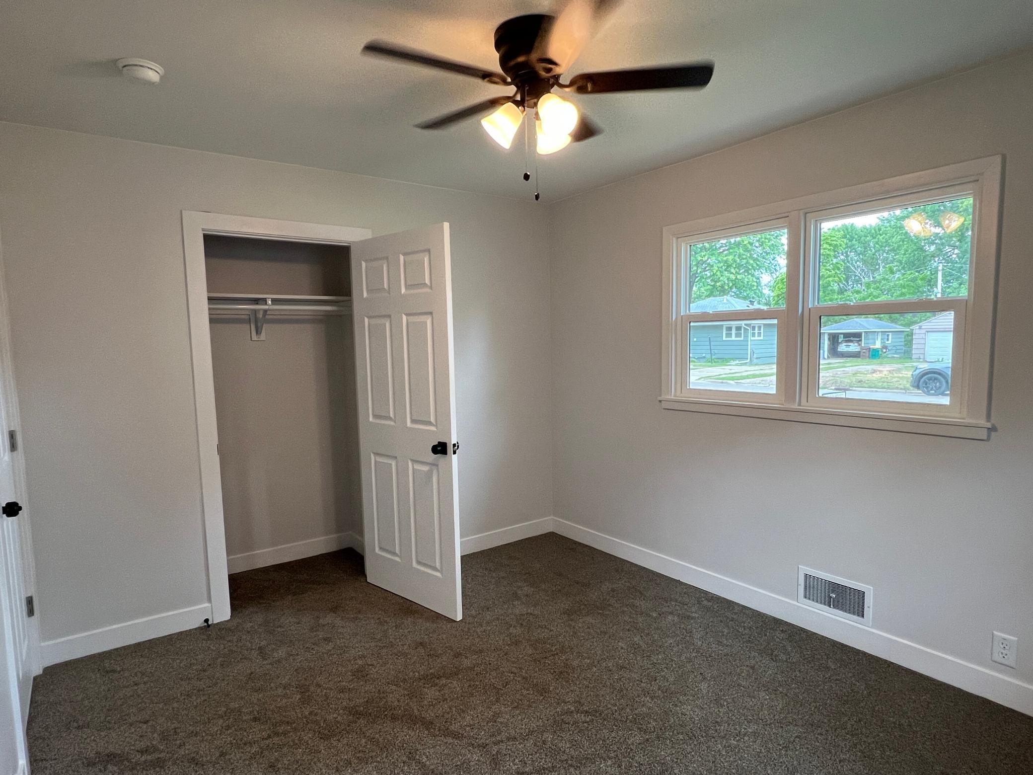 1405 W Clark Street Property Photo 22
