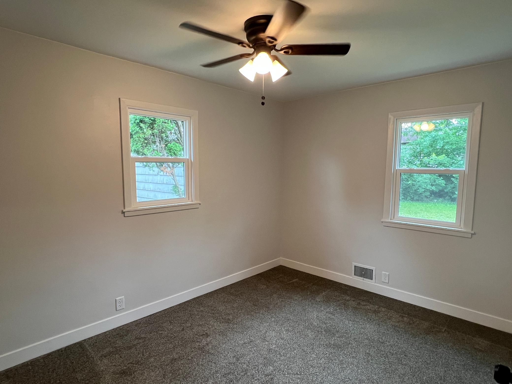 1405 W Clark Street Property Photo 27