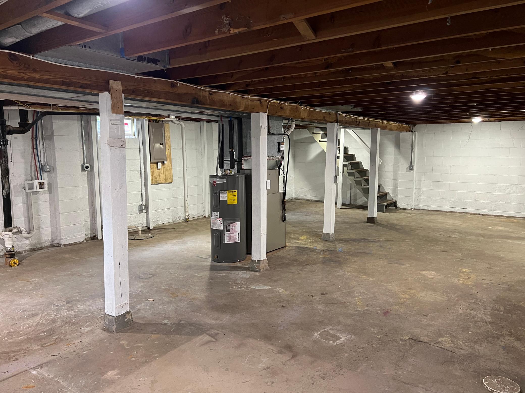 1405 W Clark Street Property Photo 29