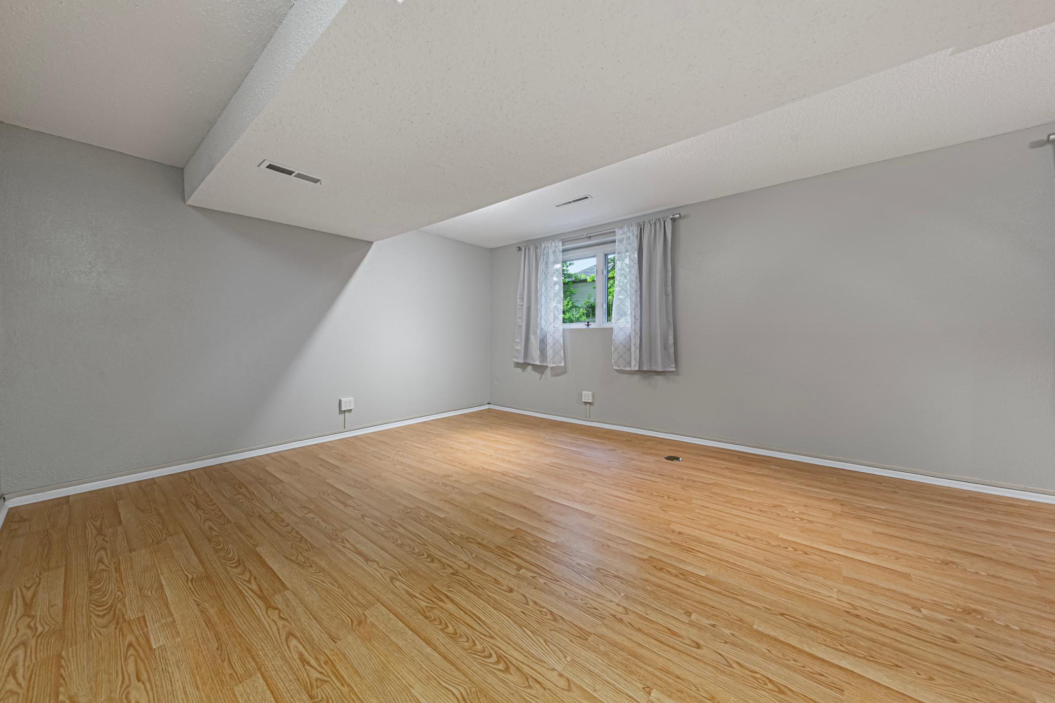 1320 11th Avenue Ne Property Photo 50