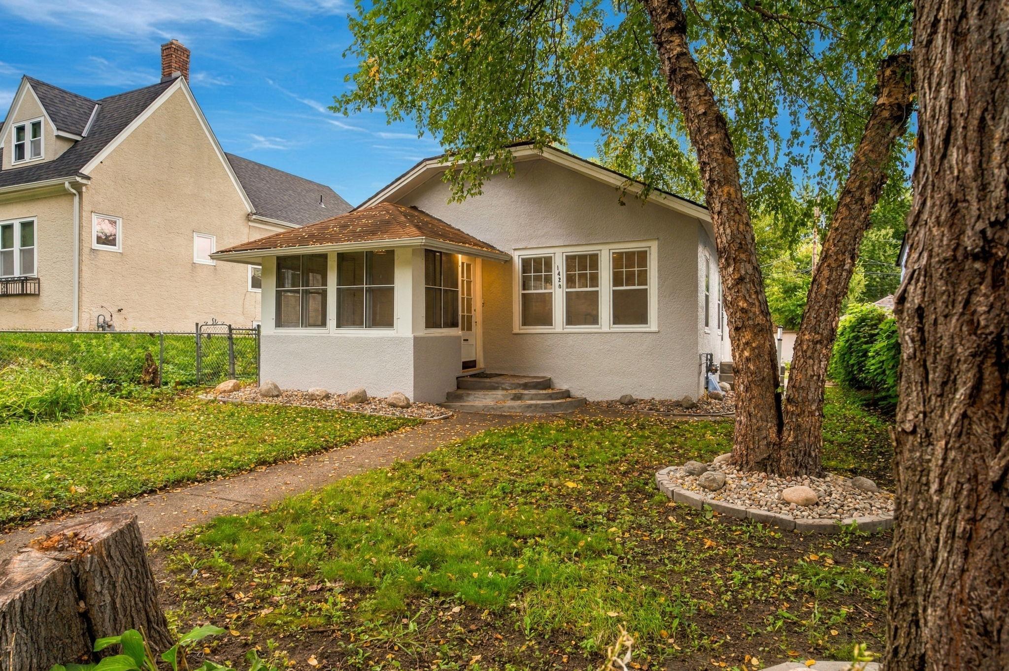 1428 Vincent Avenue N Property Photo 1