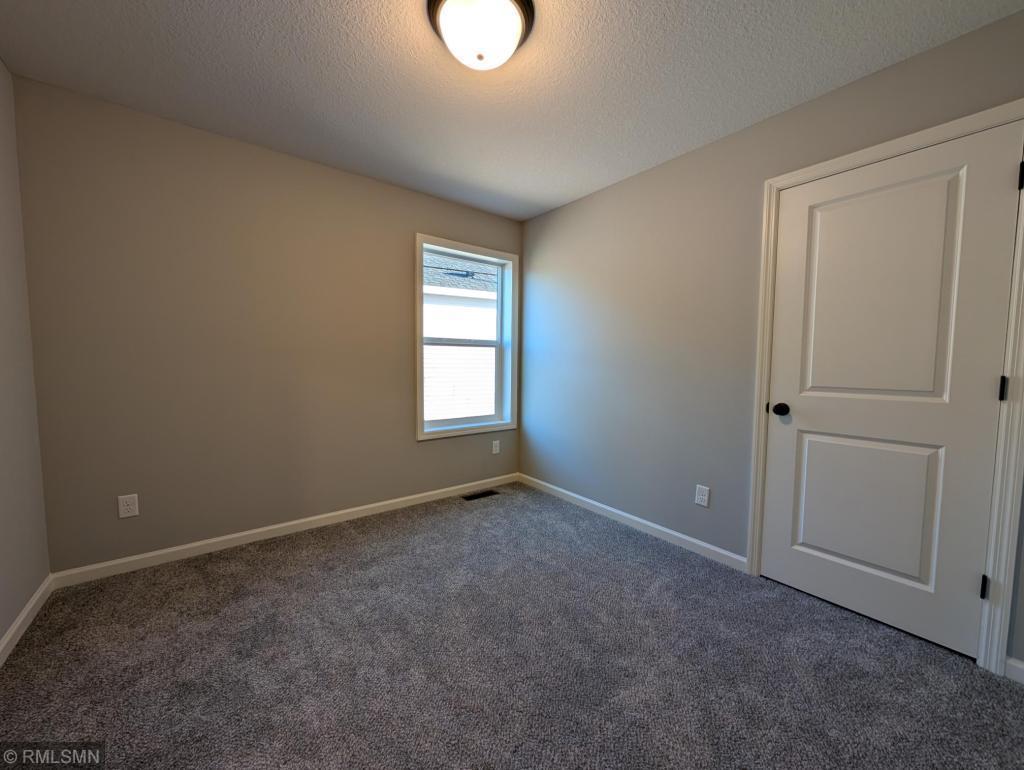 10563 Goodview Avenue S Property Photo 11