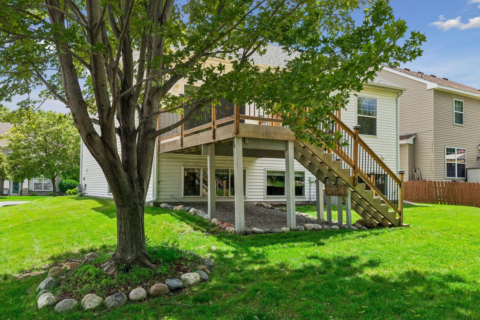 11962 85th Place N Property Photo 6