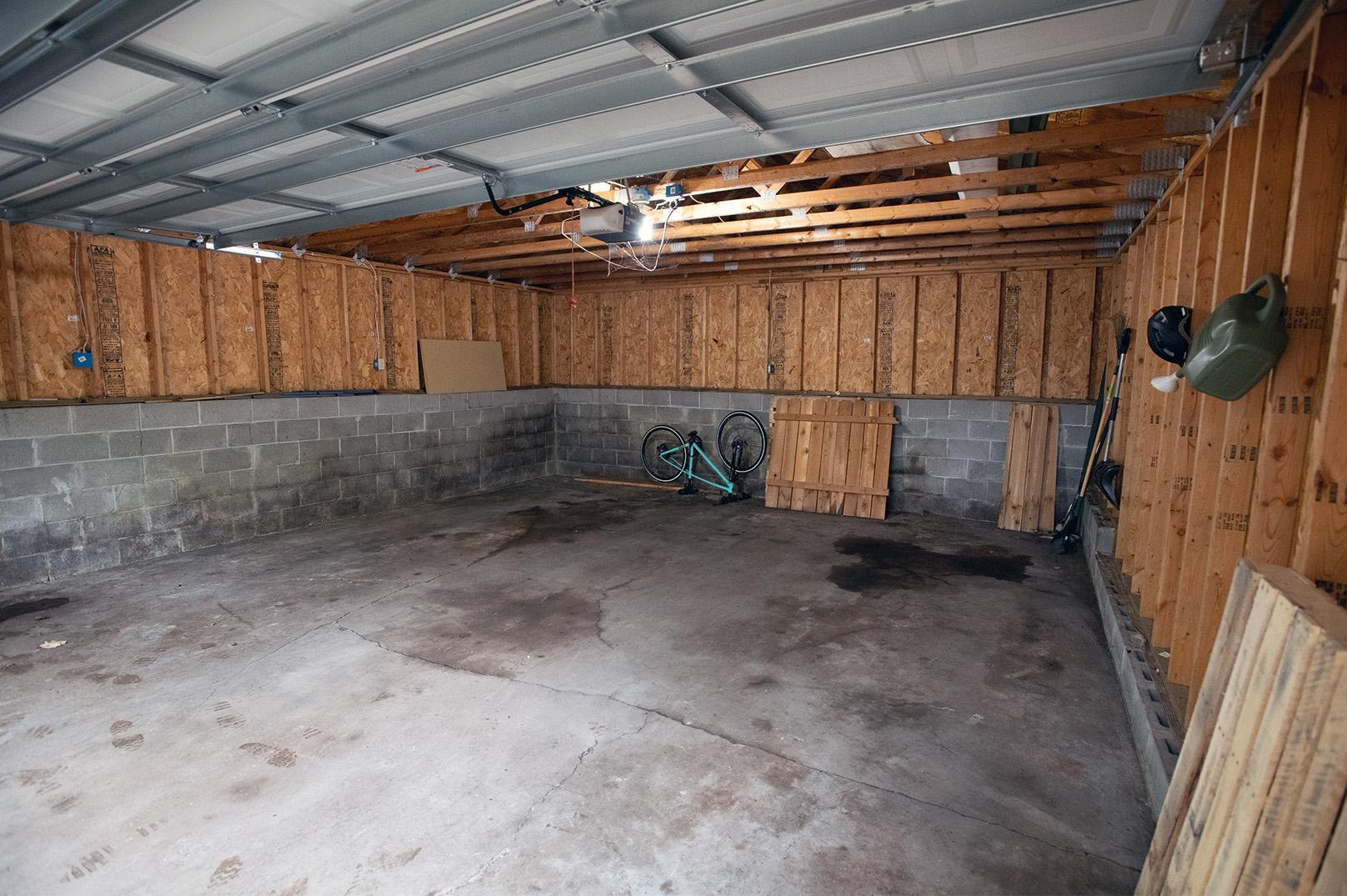 3735 Girard Avenue N Property Photo 14