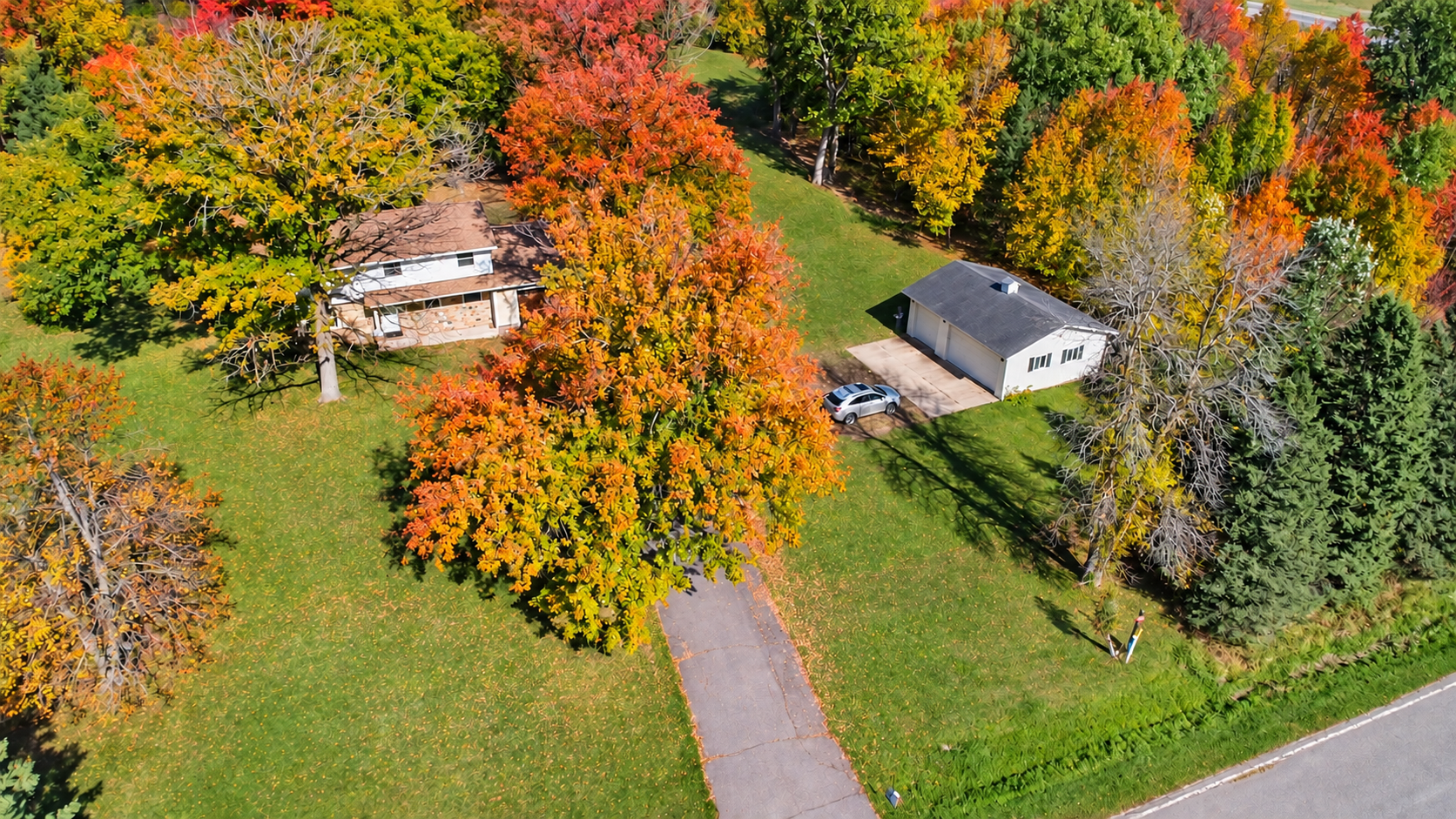 10814 Pioneer Drive Se Property Photo 1
