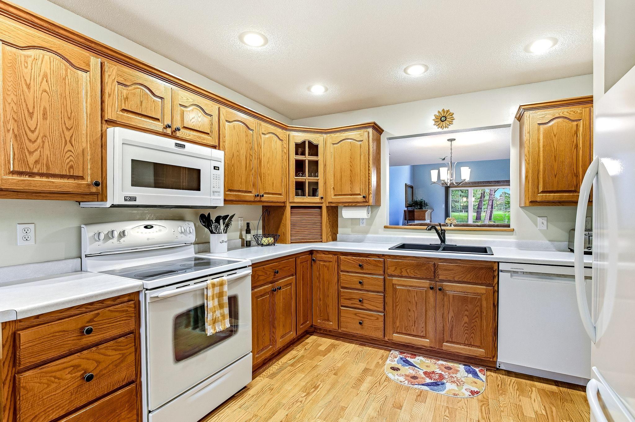 13678 Bradley Boulevard Property Photo 10