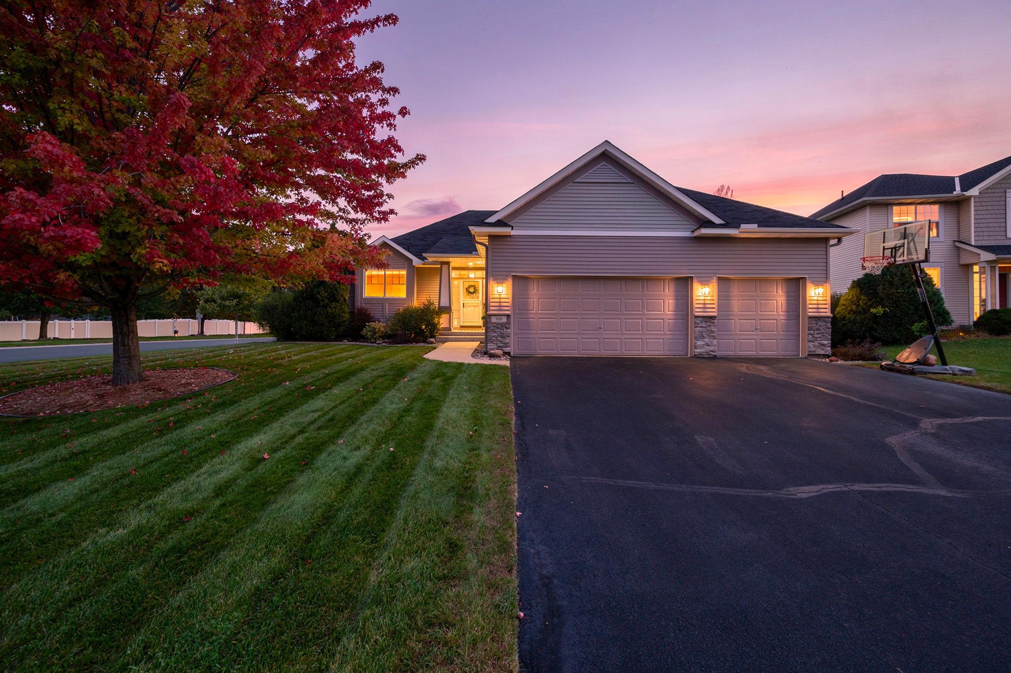 989 Danube Avenue Property Photo 1