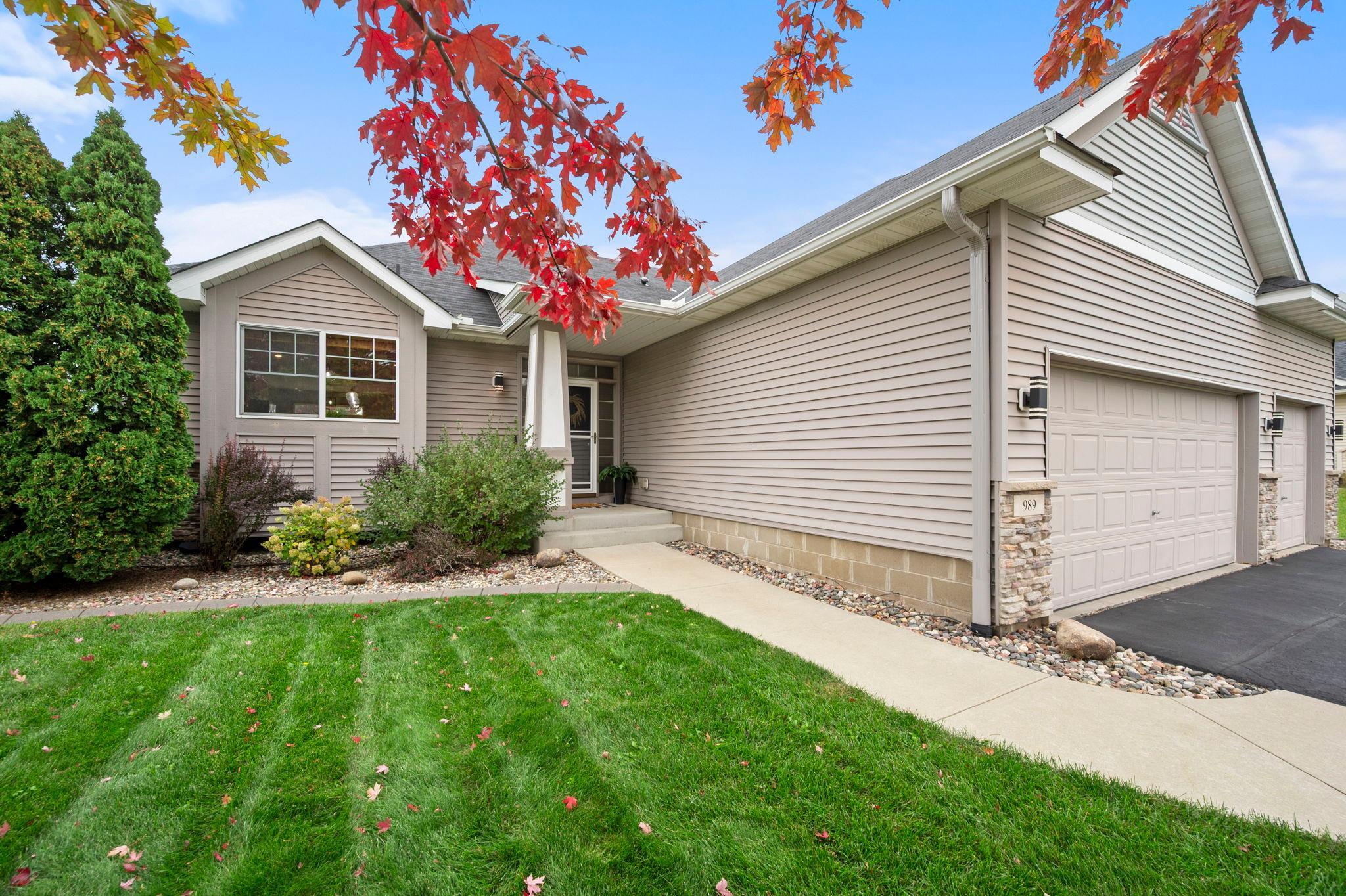 989 Danube Avenue Property Photo 1