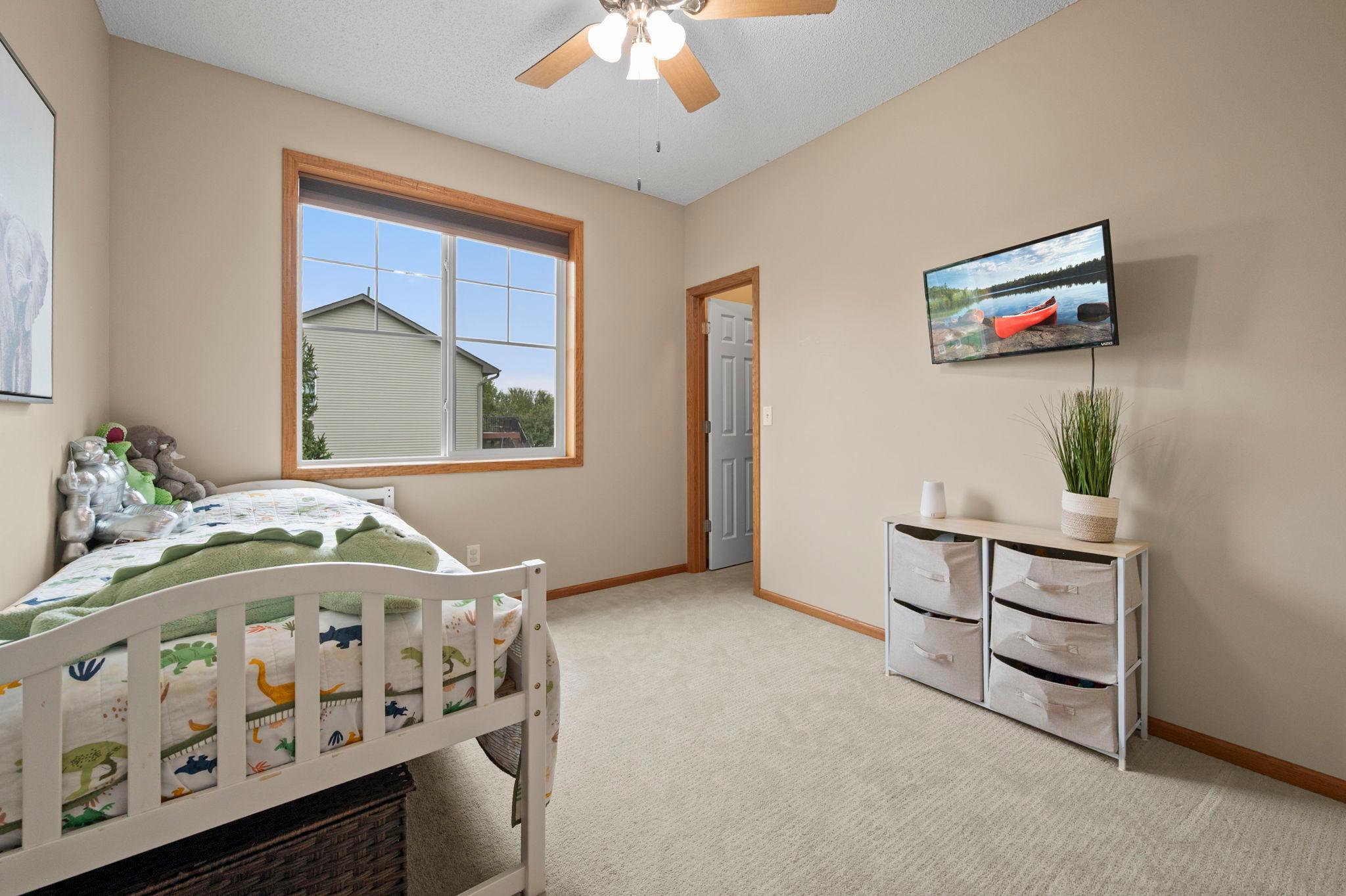 989 Danube Avenue Property Photo 12