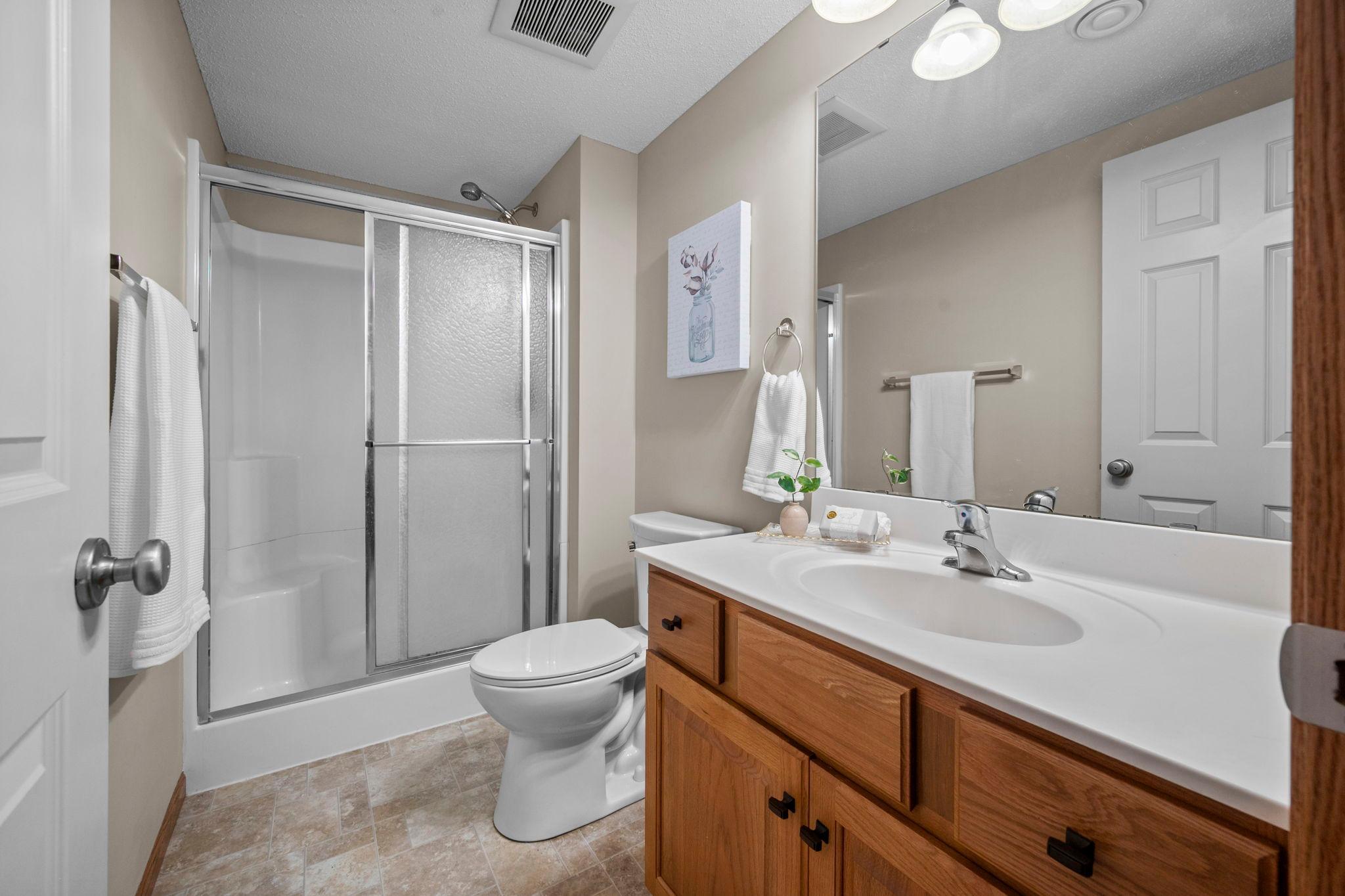 989 Danube Avenue Property Photo 17