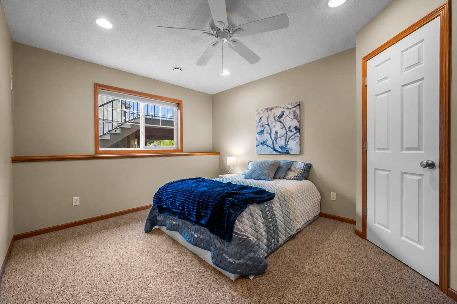 989 Danube Avenue Property Photo 18
