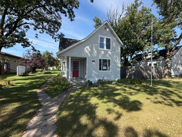246 5th Street S Property Photo 1
