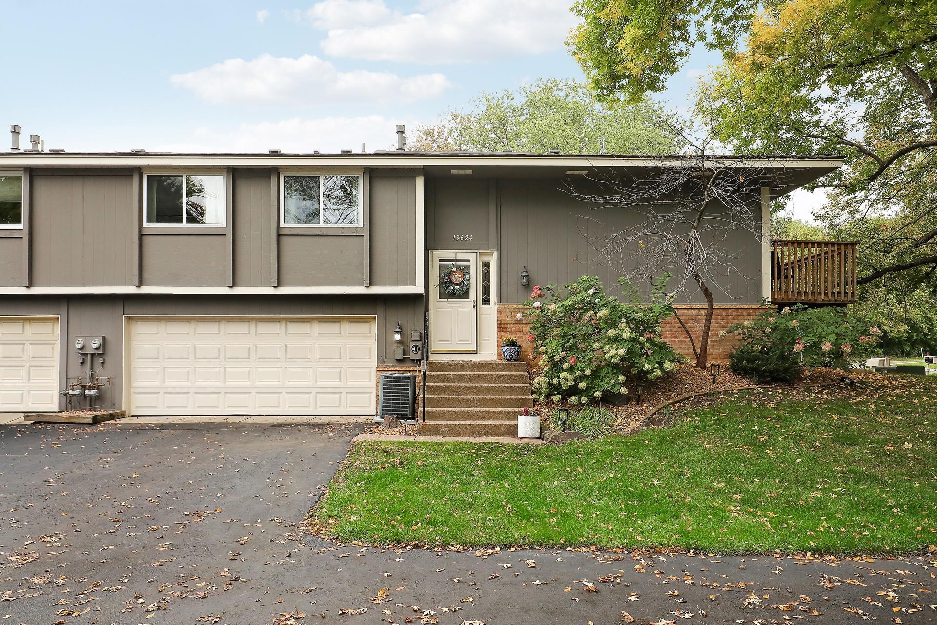 13624 74th Place N Property Photo 2
