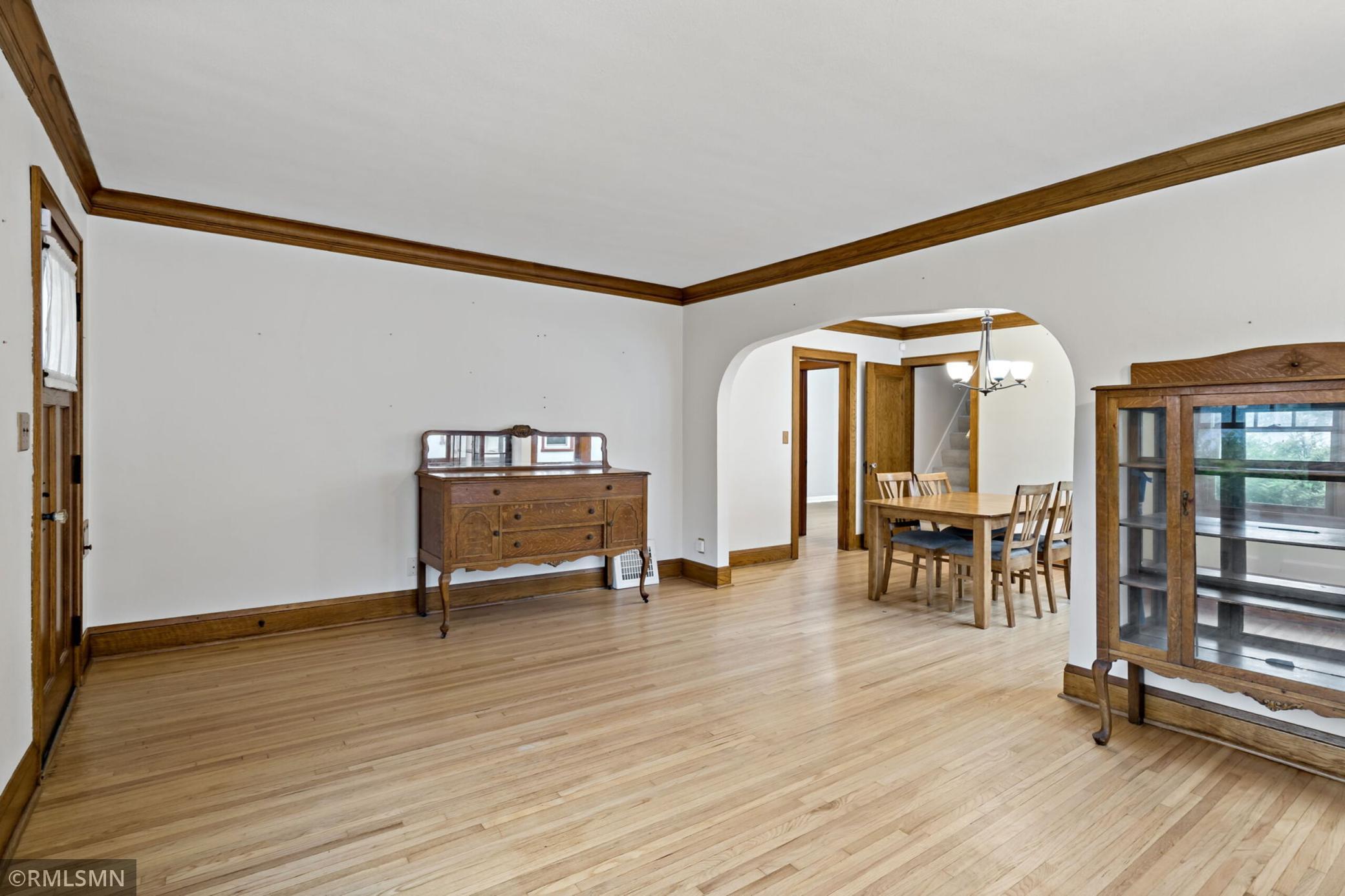 844 Winslow Avenue Property Photo 7