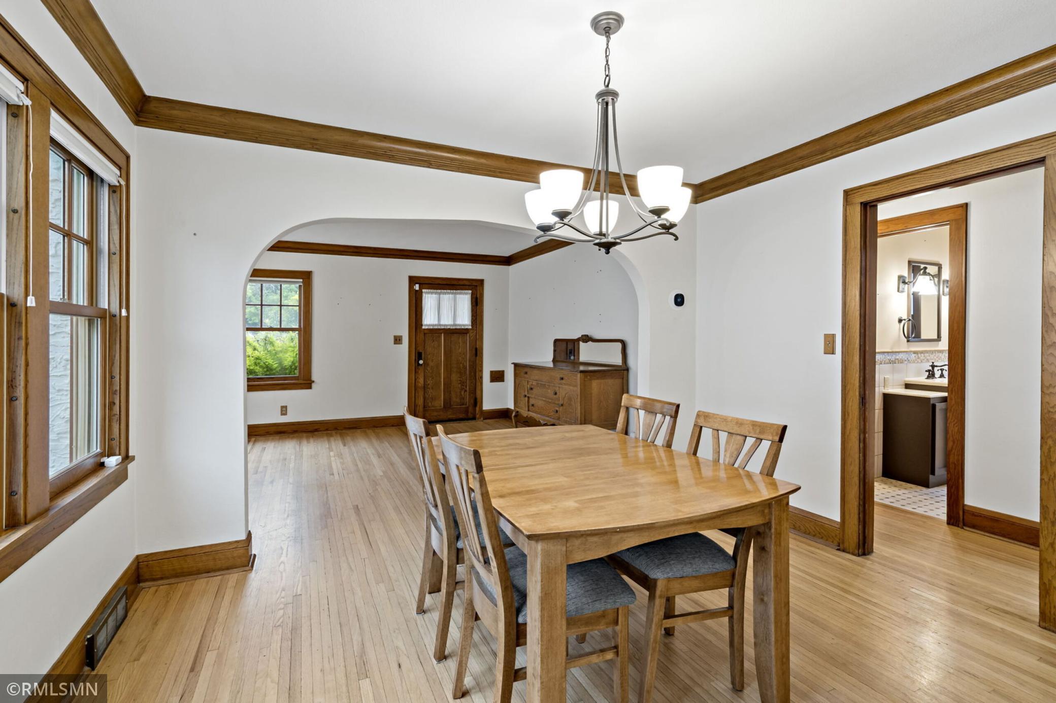 844 Winslow Avenue Property Photo 9