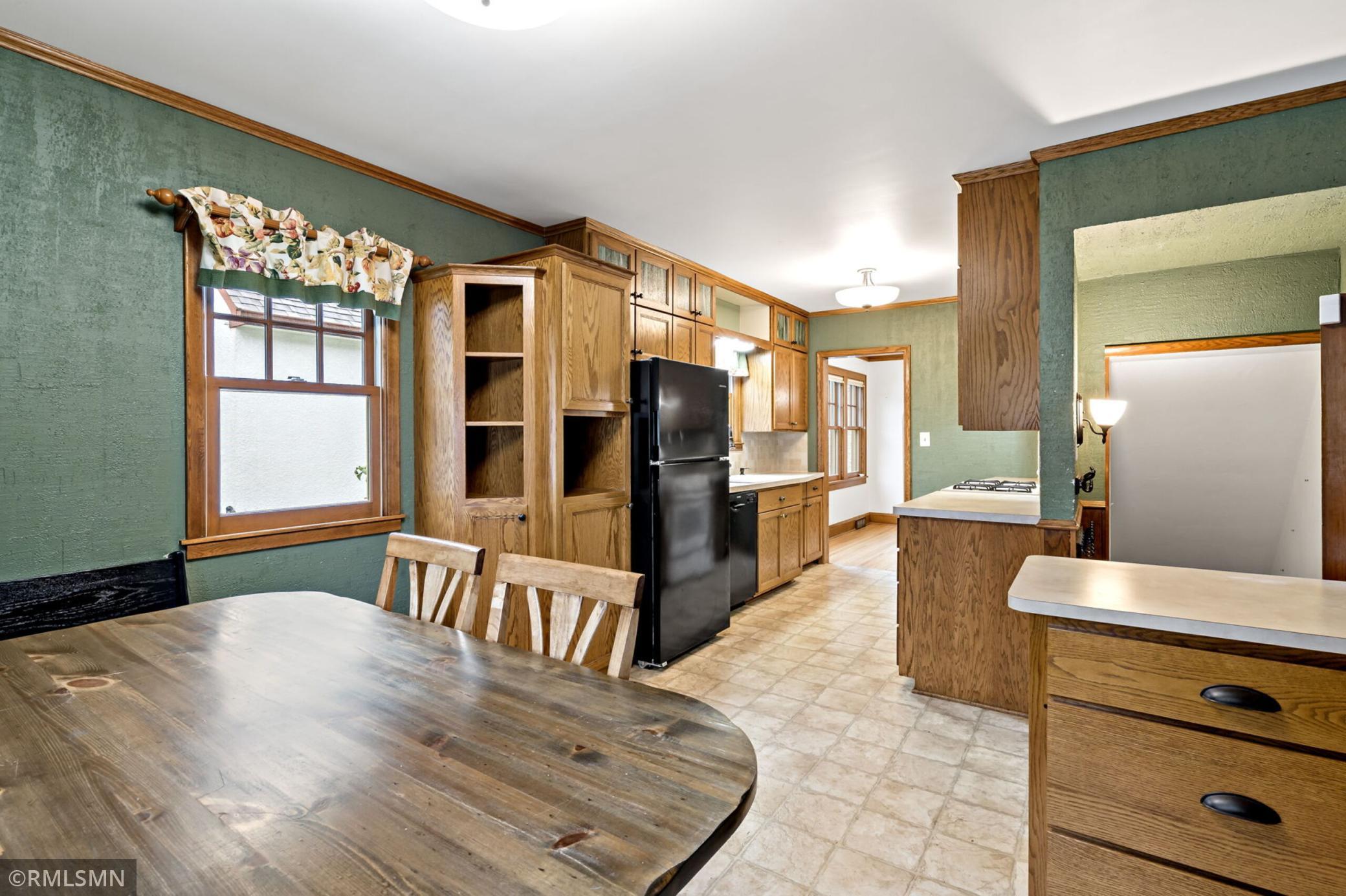 844 Winslow Avenue Property Photo 14