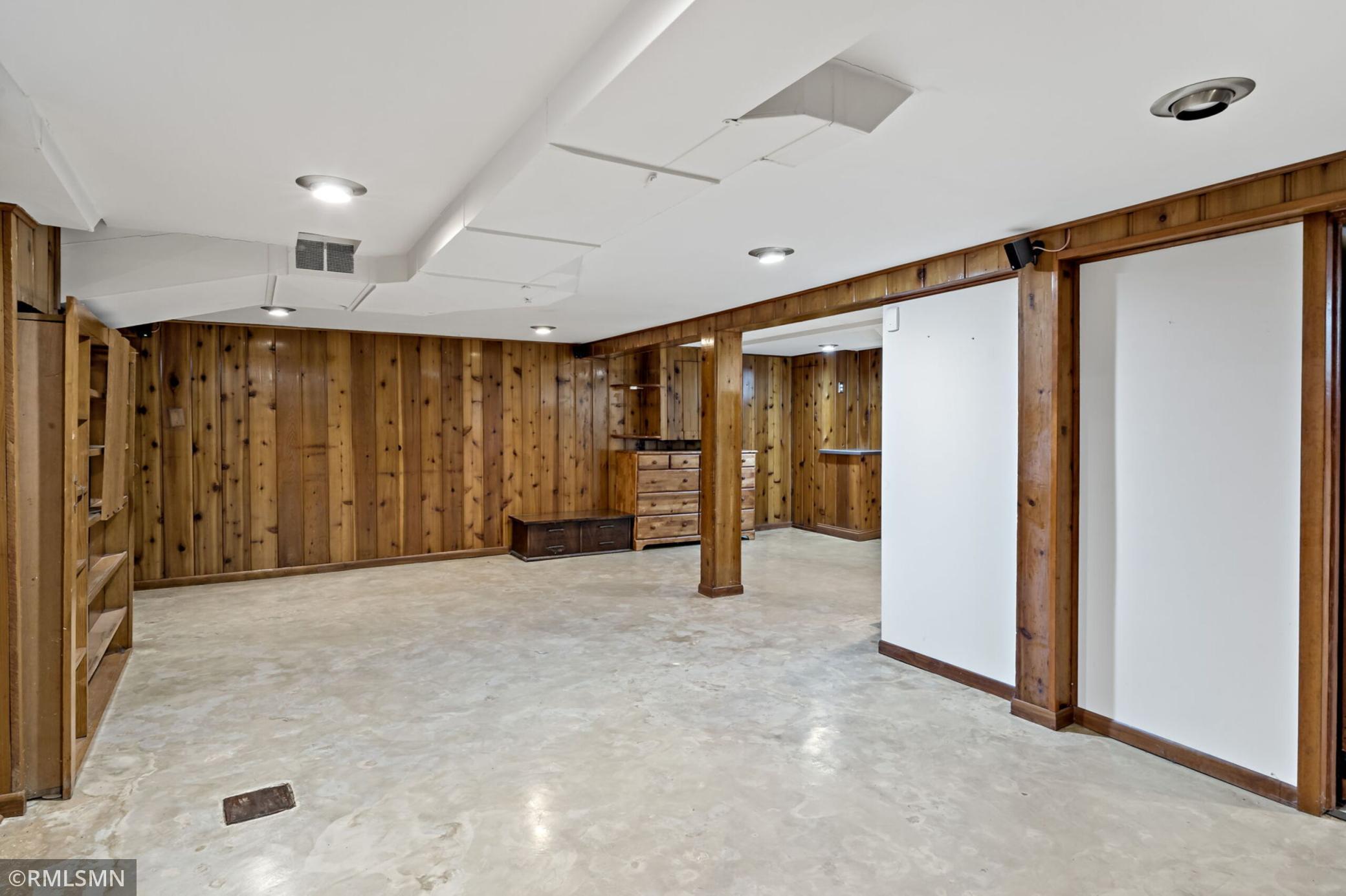 844 Winslow Avenue Property Photo 23