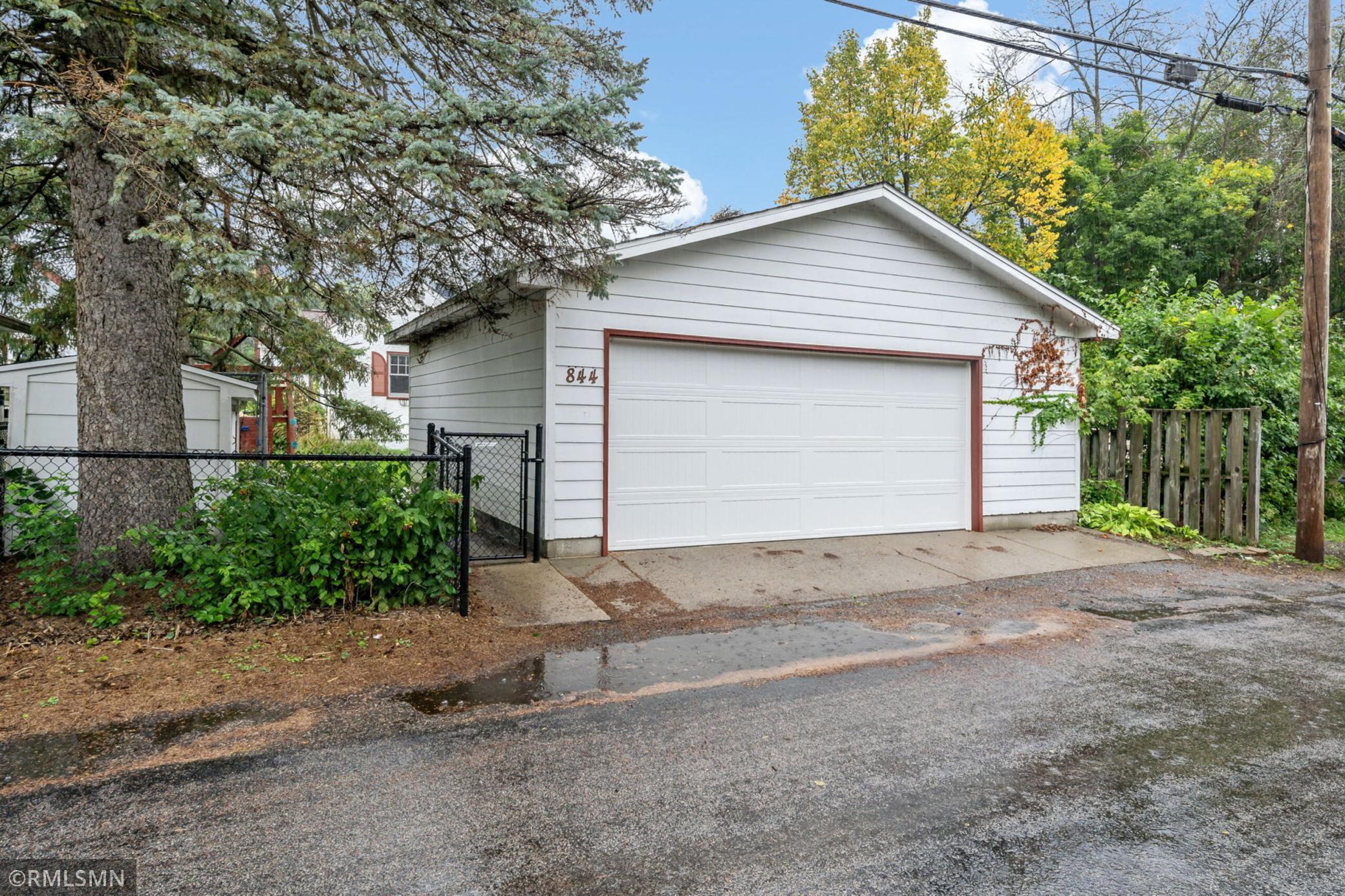 844 Winslow Avenue Property Photo 30