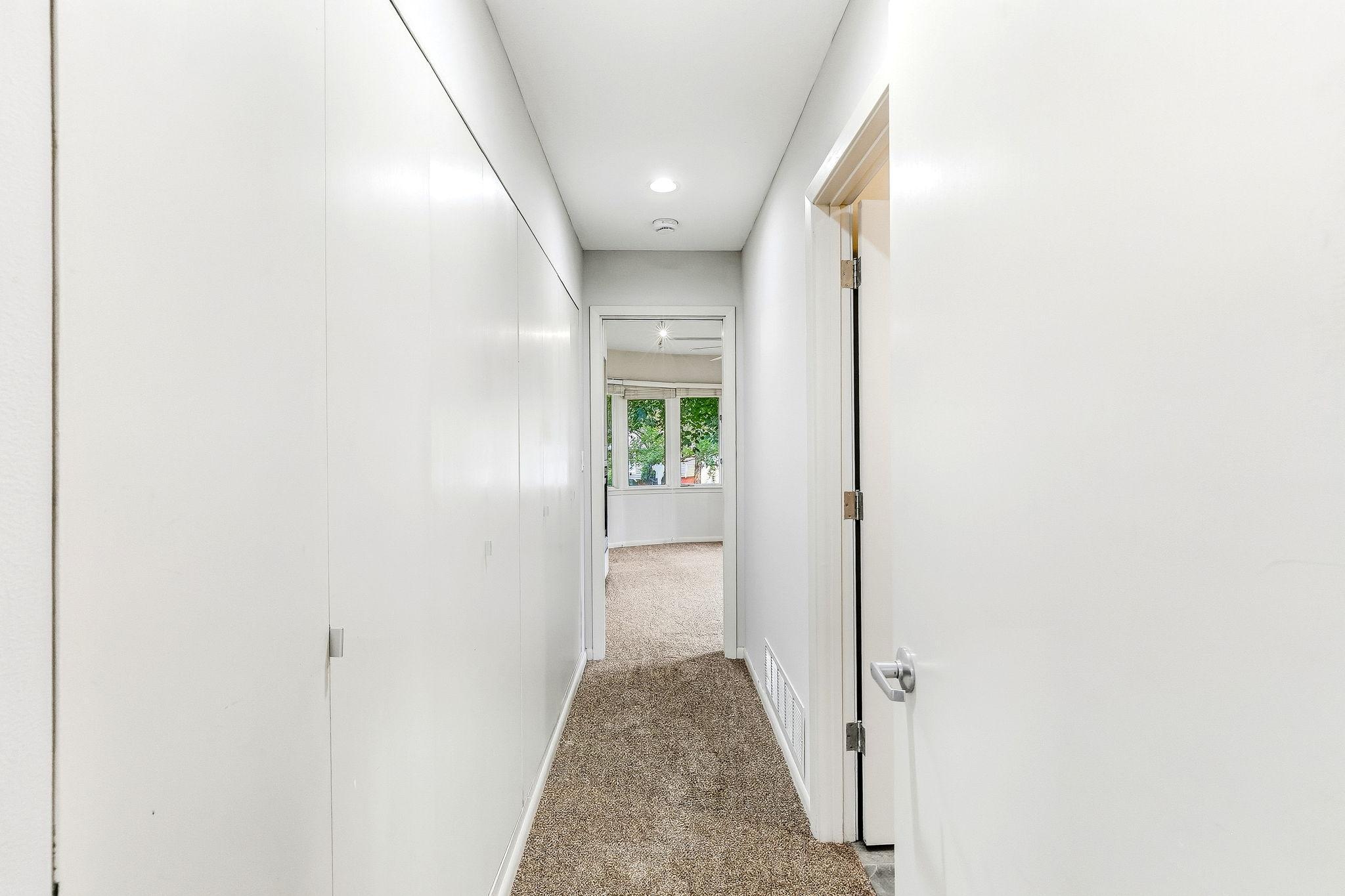401 Turnpike Road Property Photo 19