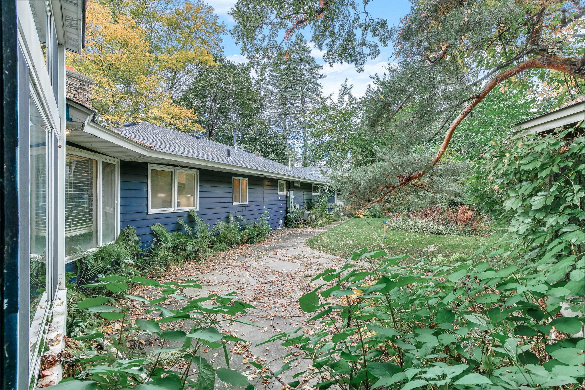 401 Turnpike Road Property Photo 40