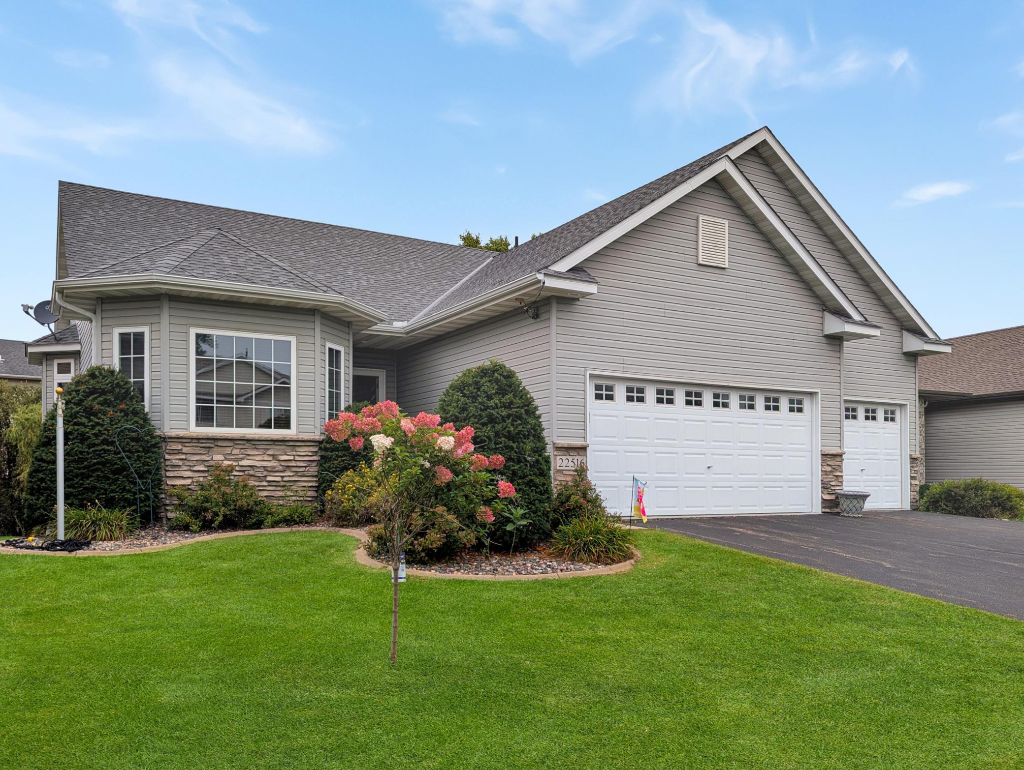 22516 Evergreen Circle Property Photo 1