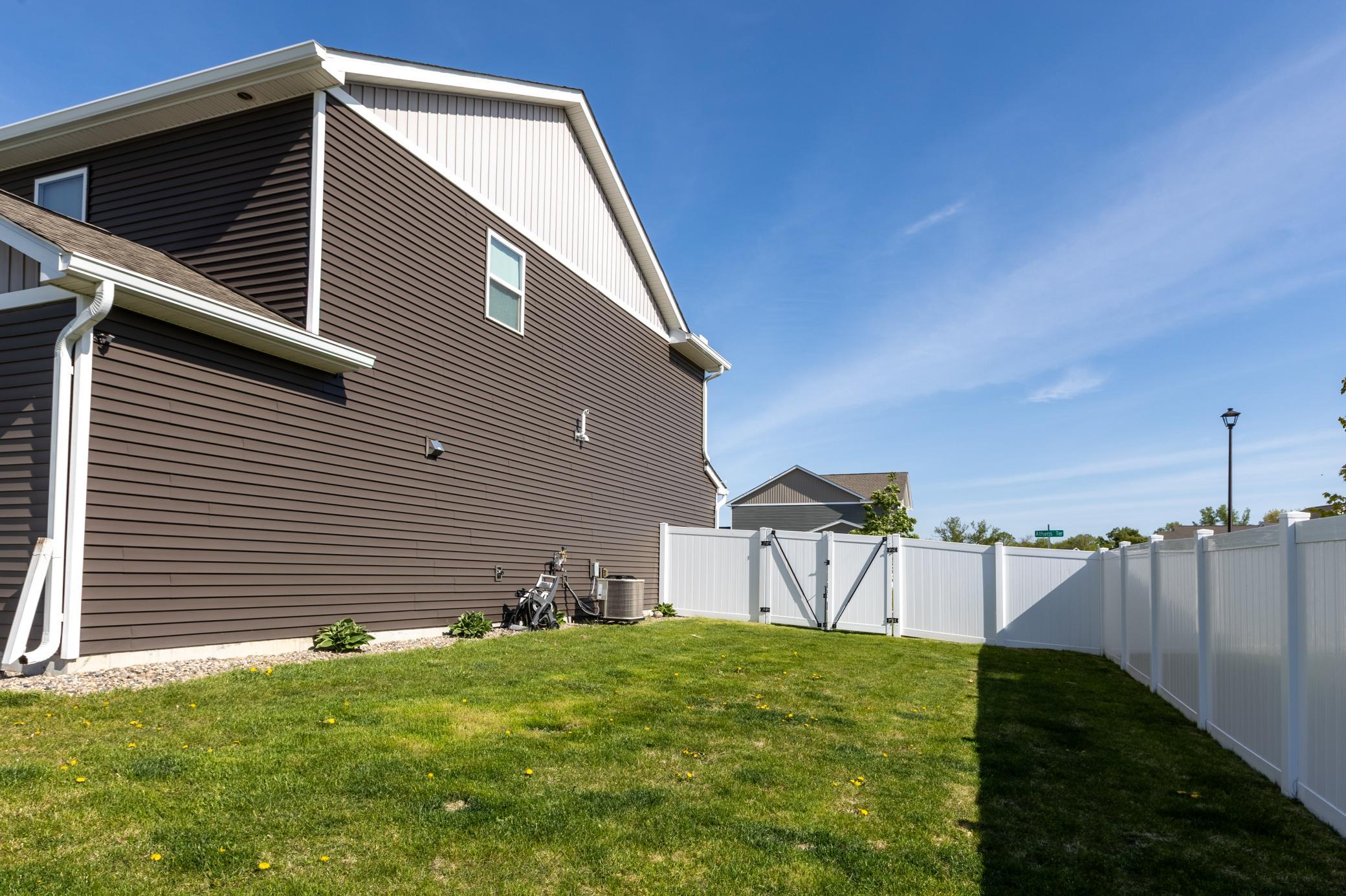 1702 Athens Terrace Property Photo 48