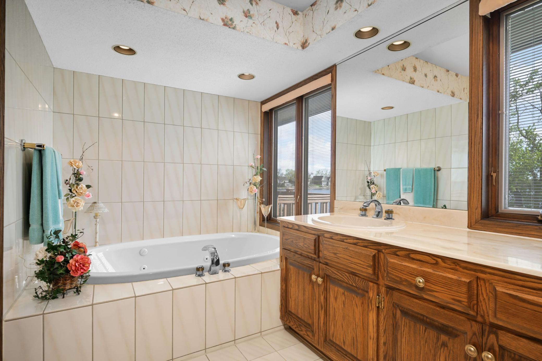 15283 Edgewater Circle Ne Property Photo 44