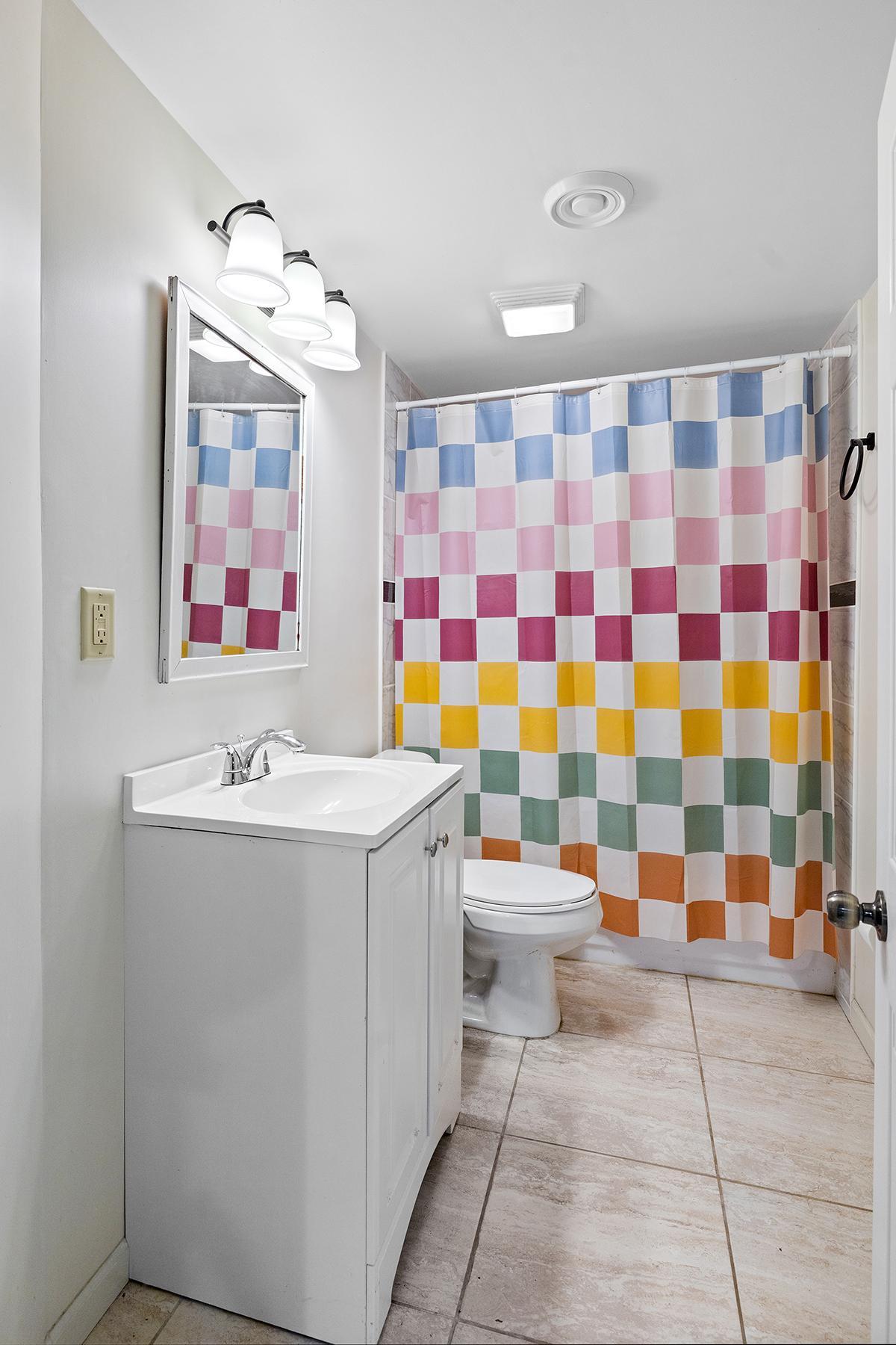 1027 5th Street E Property Photo 20
