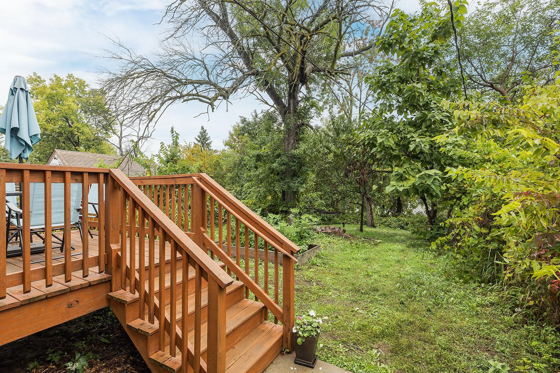 1027 5th Street E Property Photo 24