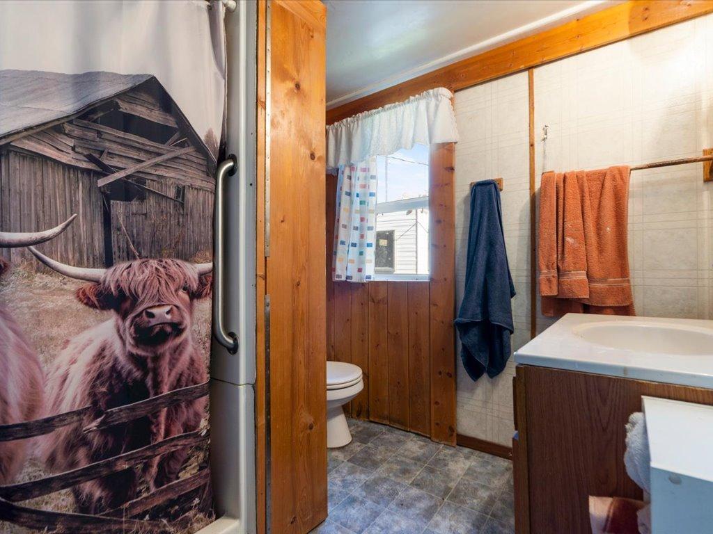 320 8th Street Se B Property Photo 5