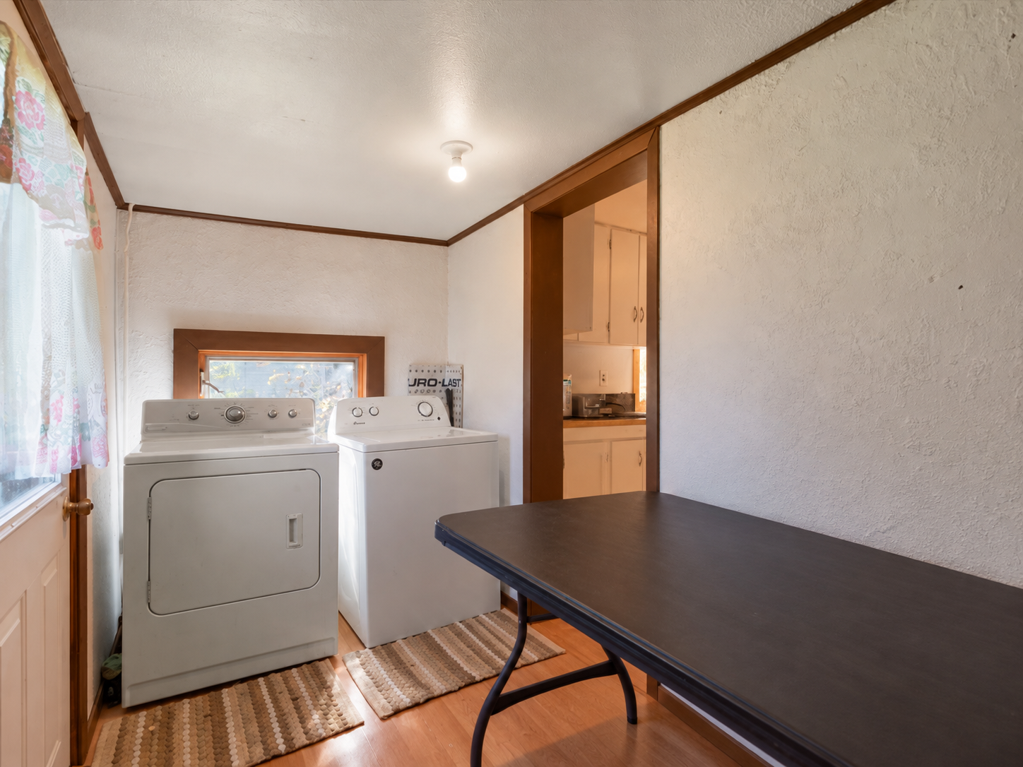 320 8th Street Se B Property Photo 8