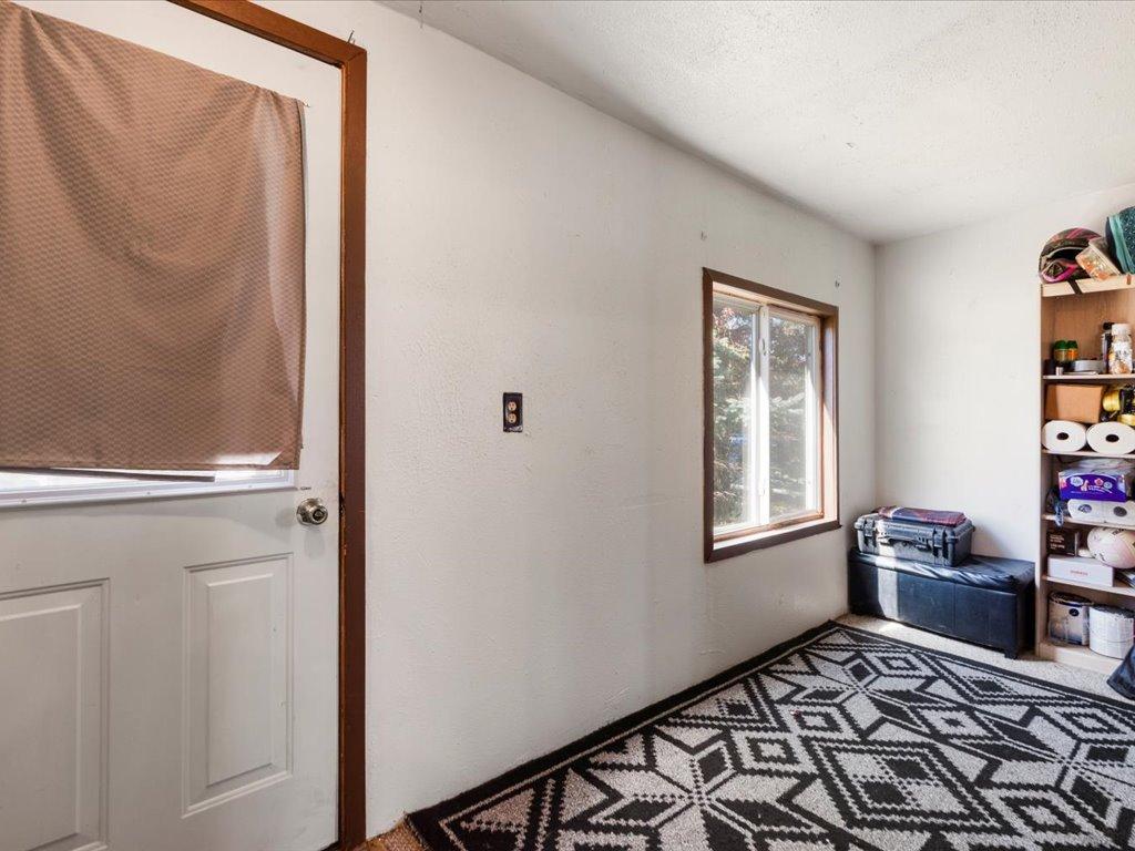 320 8th Street Se B Property Photo 14