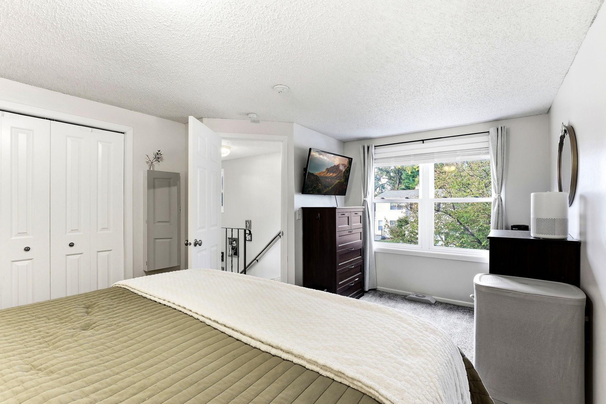 1480 Granada Avenue N Property Photo 15