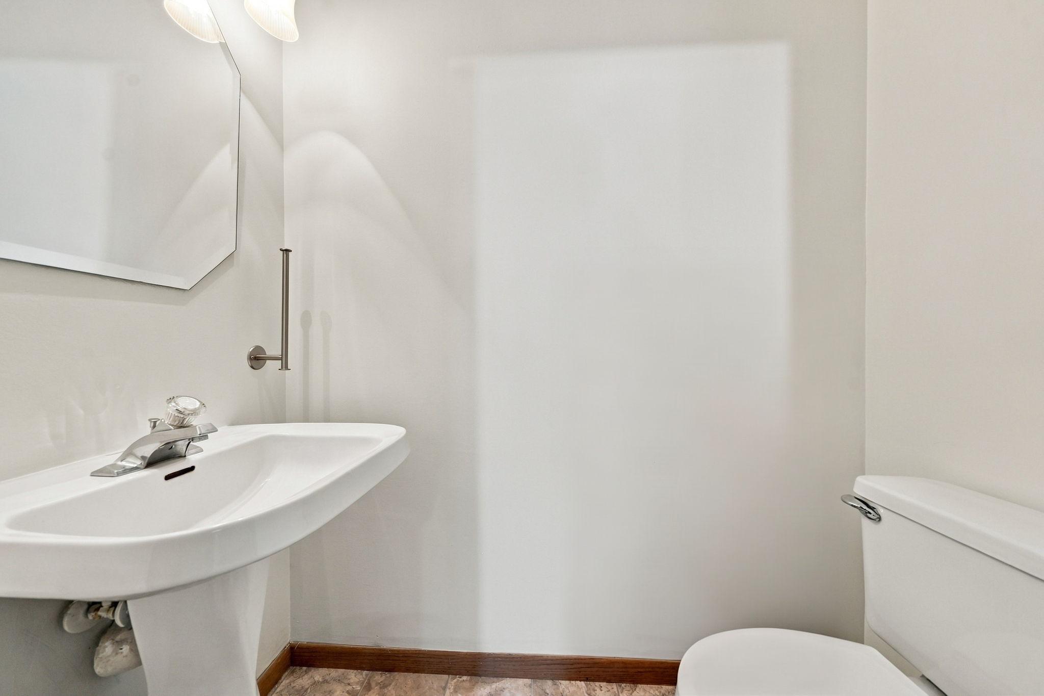 15515 Foghorn Lane Property Photo 8