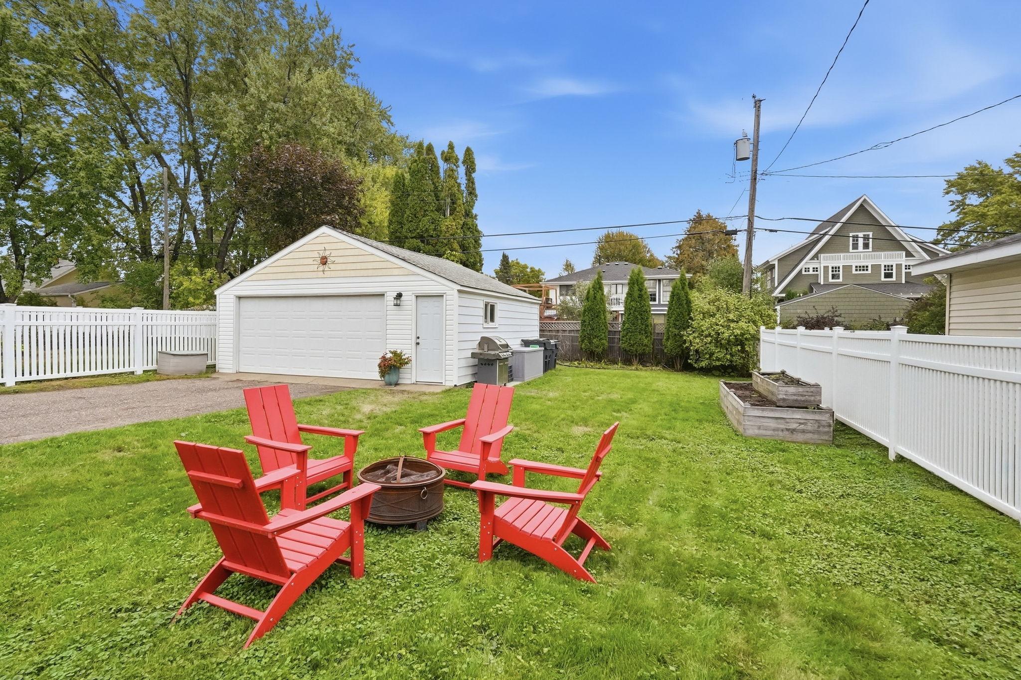 3239 Stinson Boulevard Property Photo 3