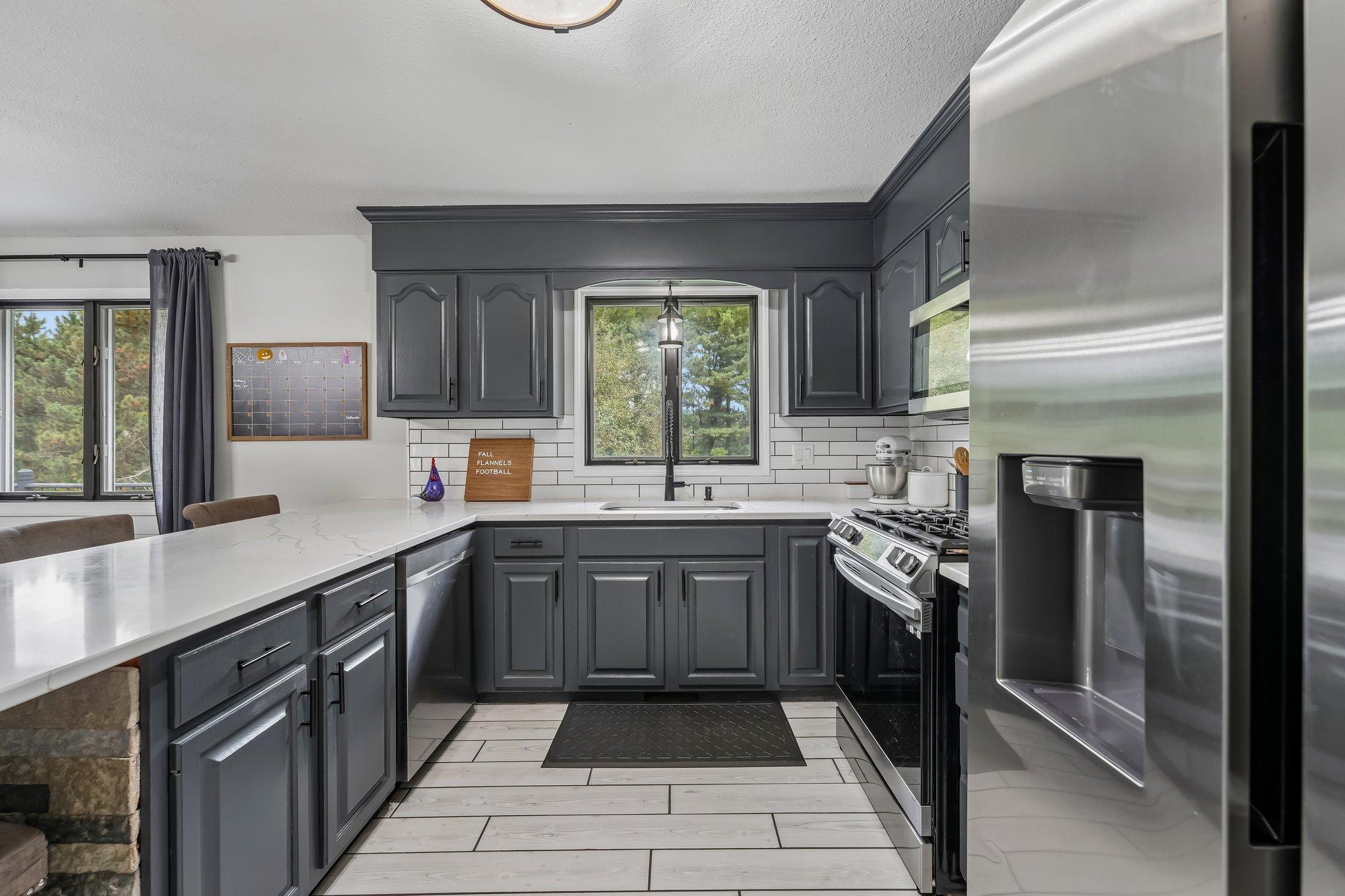 1252 Rolling Hills Trail Property Photo 6