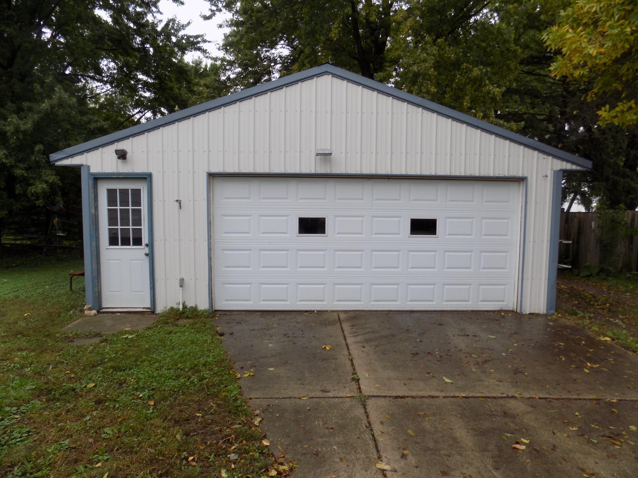 113 Center Street Property Photo 3