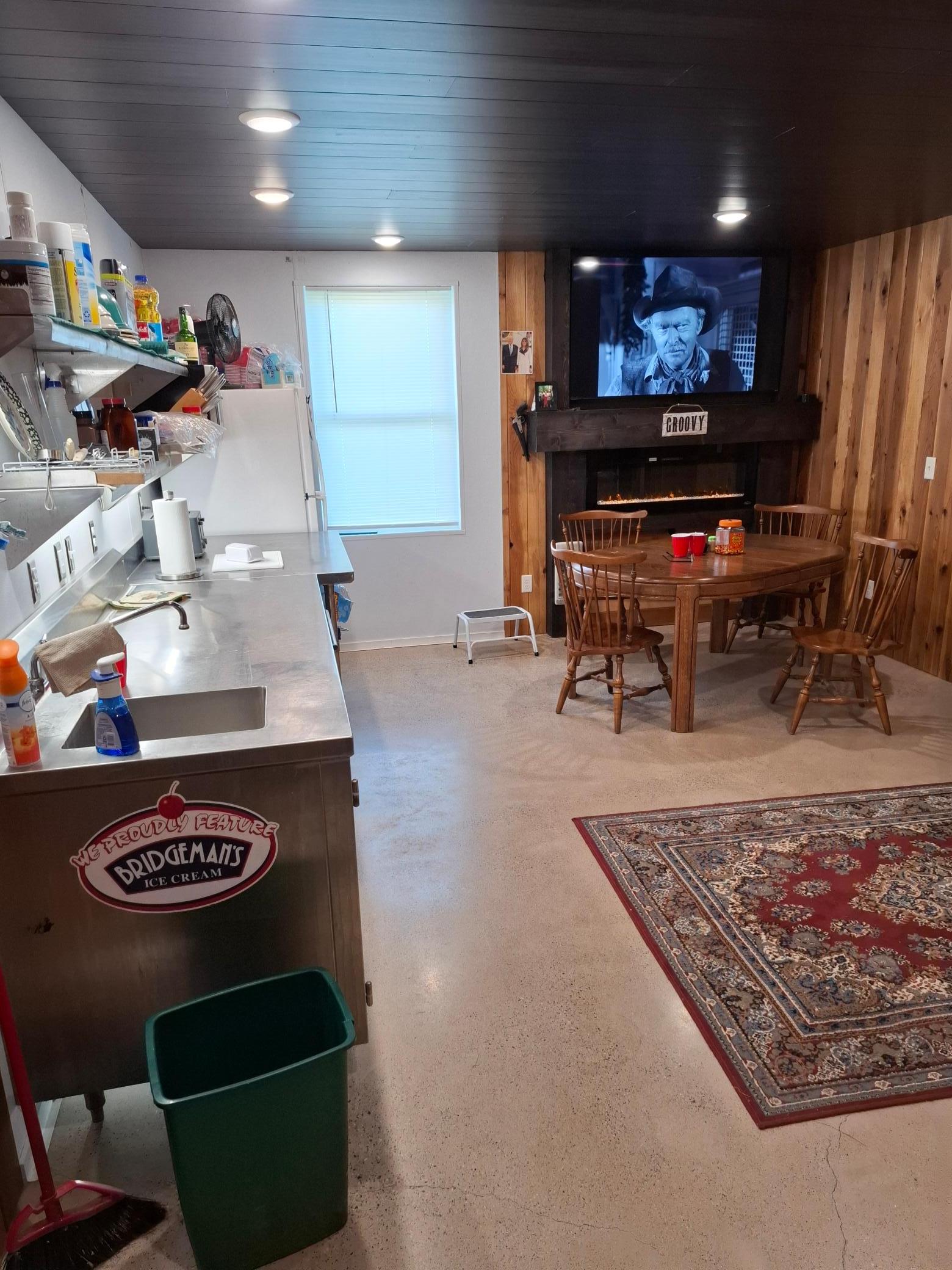 11577 Us Highway 71 Property Photo 14