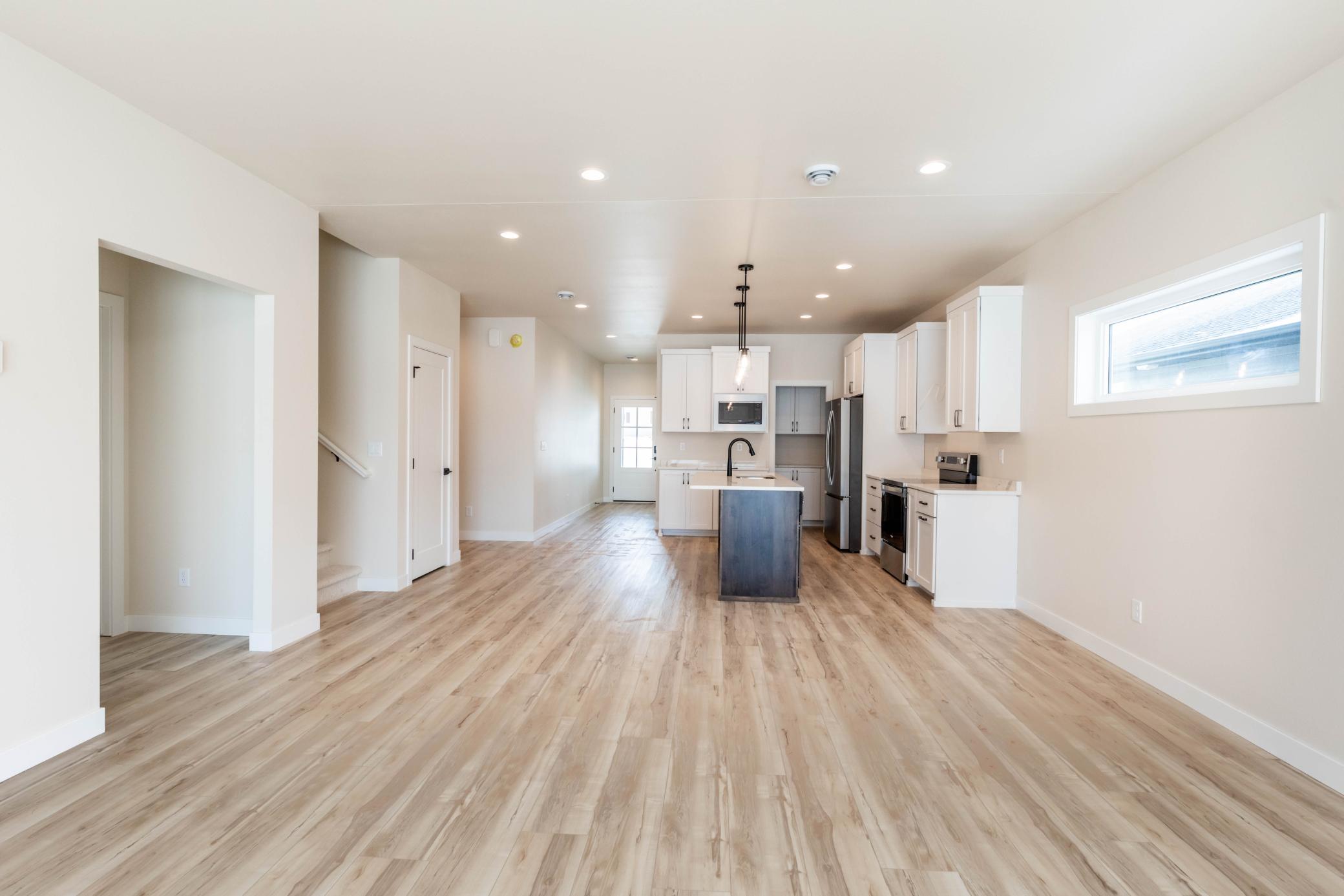 520 Leonard Street Property Photo 17