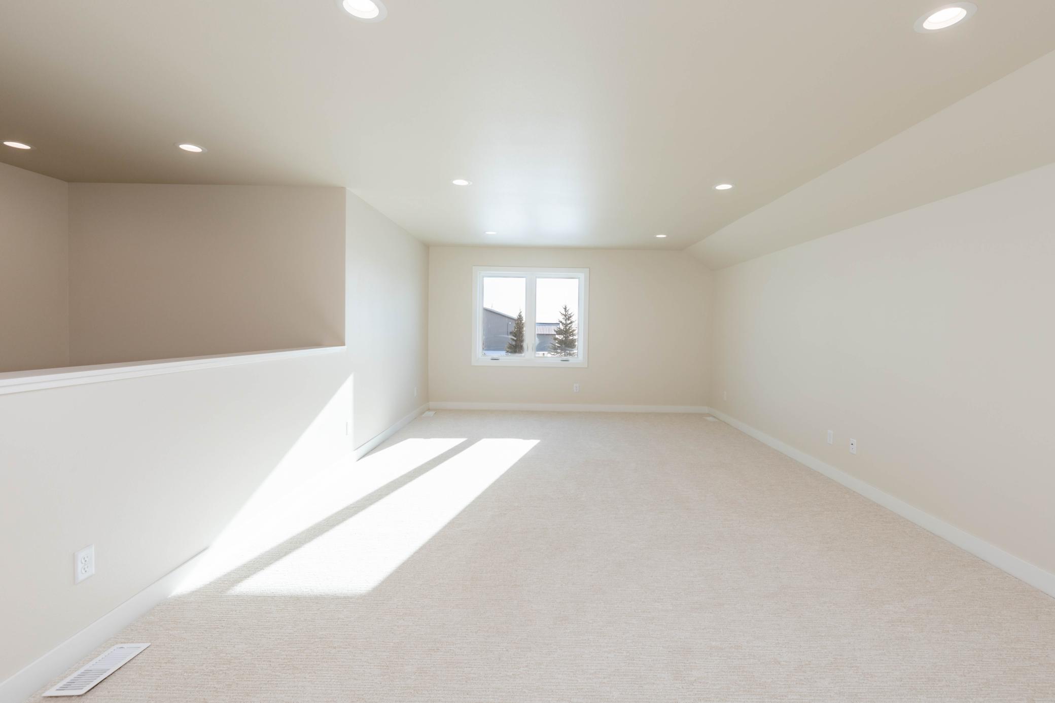 520 Leonard Street Property Photo 30