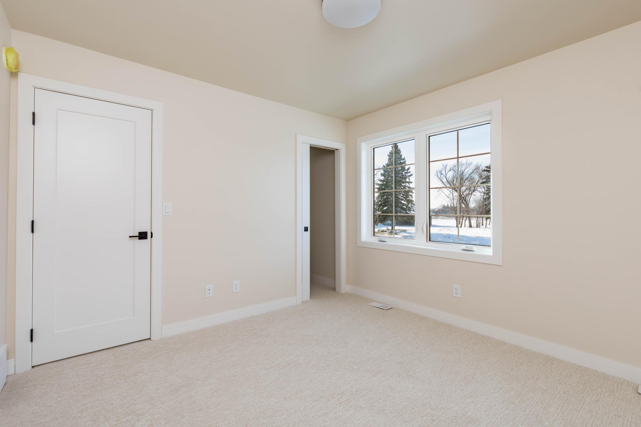 520 Leonard Street Property Photo 33