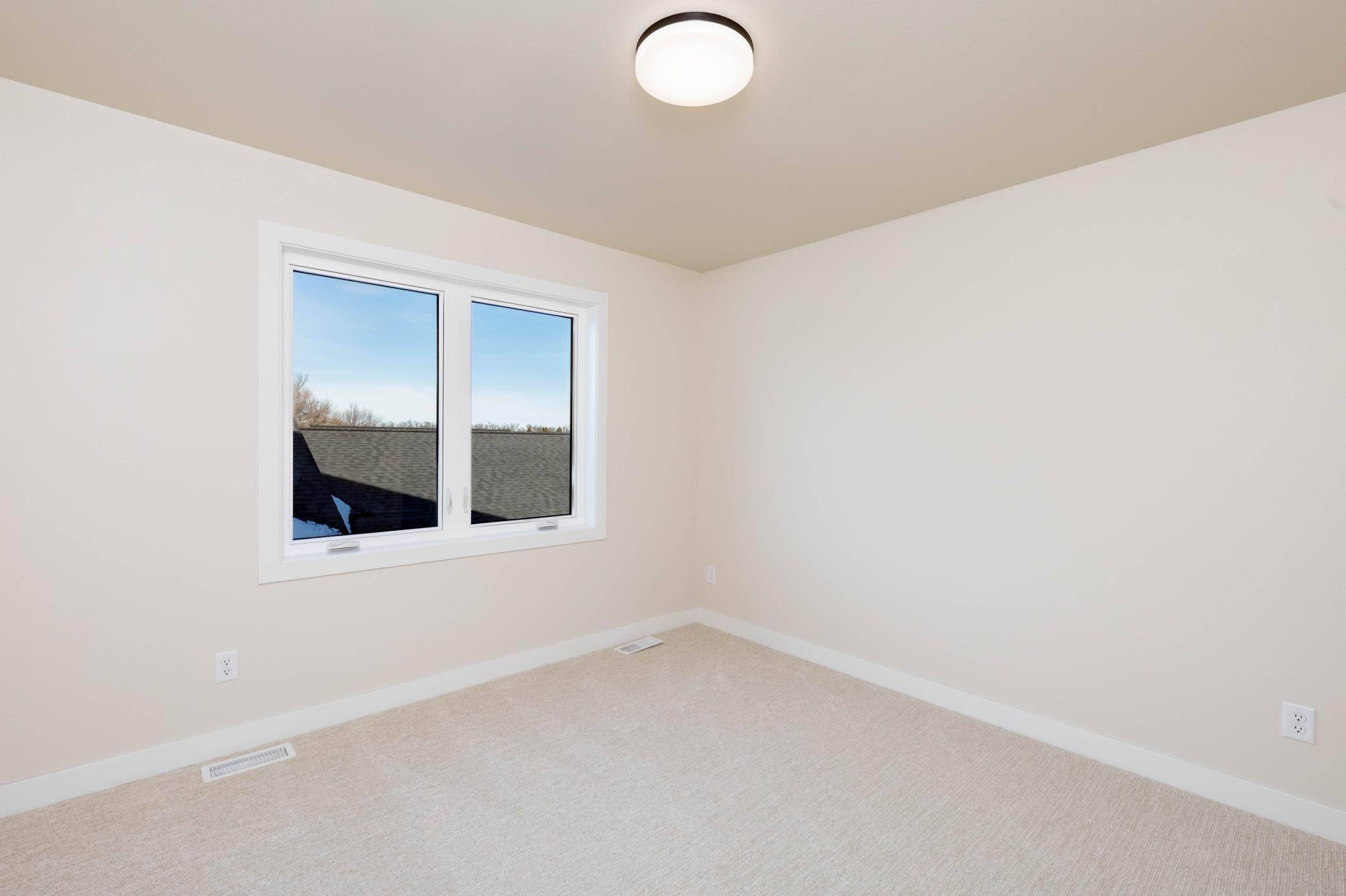 520 Leonard Street Property Photo 38