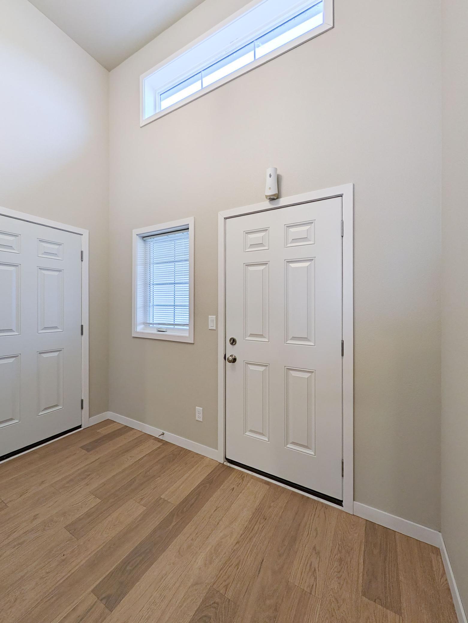 2553 Fulton Loop S Property Photo 9